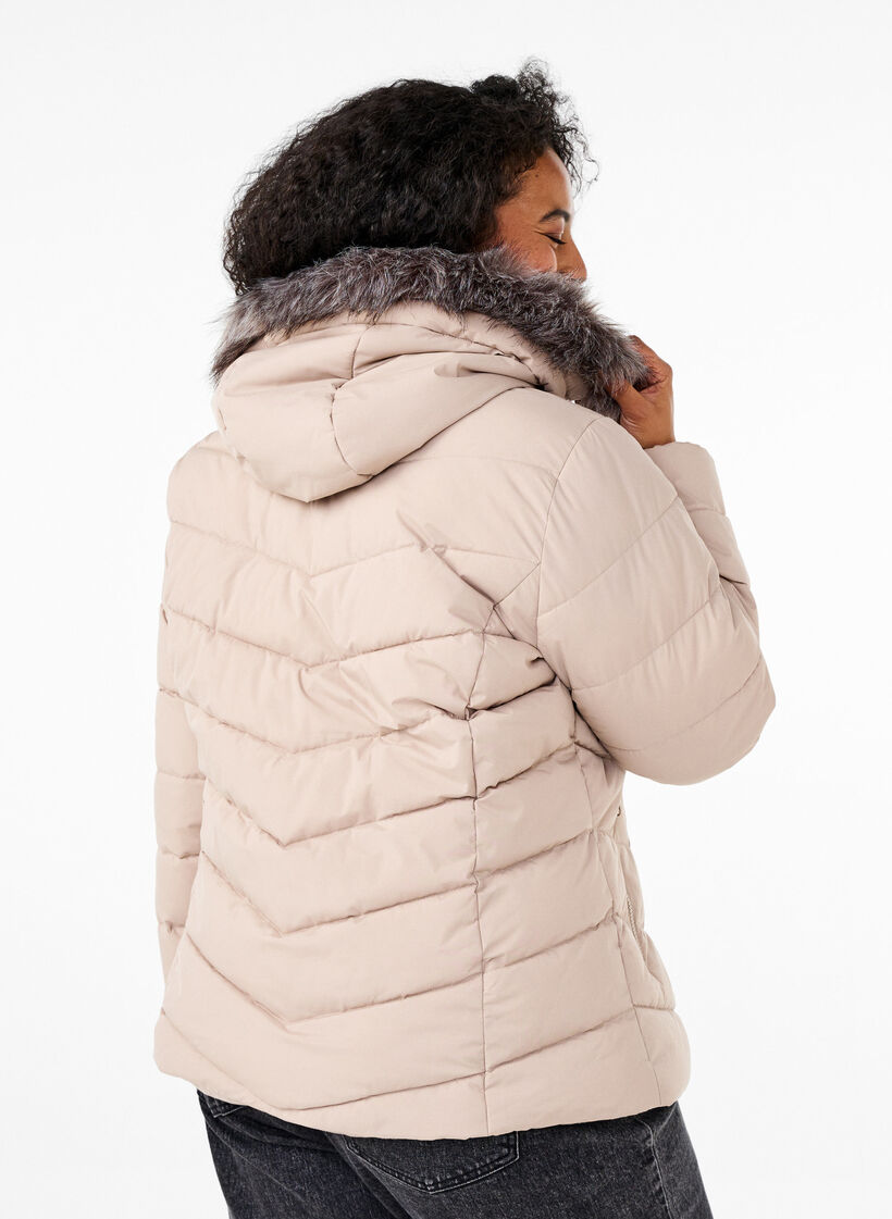 Kurze Steppjacke mit Kapuze, Beige, Model image number 2