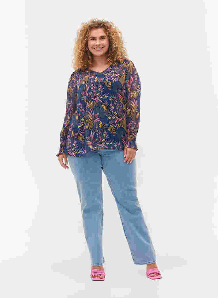 Geblümte Bluse mit langen Ärmeln und V-Ausschnitt, Blue w. Pink Leaf, Model image number 2