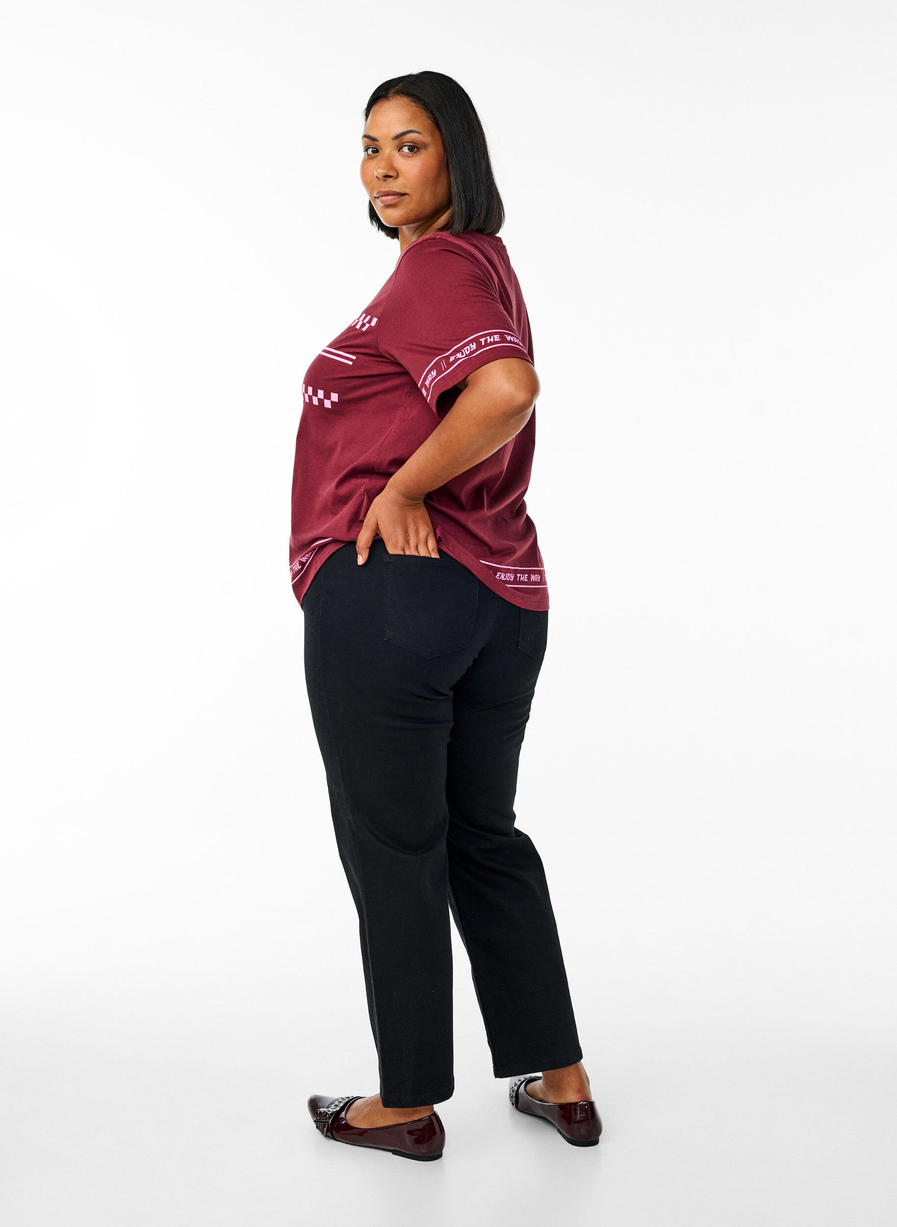 Zizzi Gemma Jeans mit hoher Taille in Regular Fit, Schwarz, Model image number 1