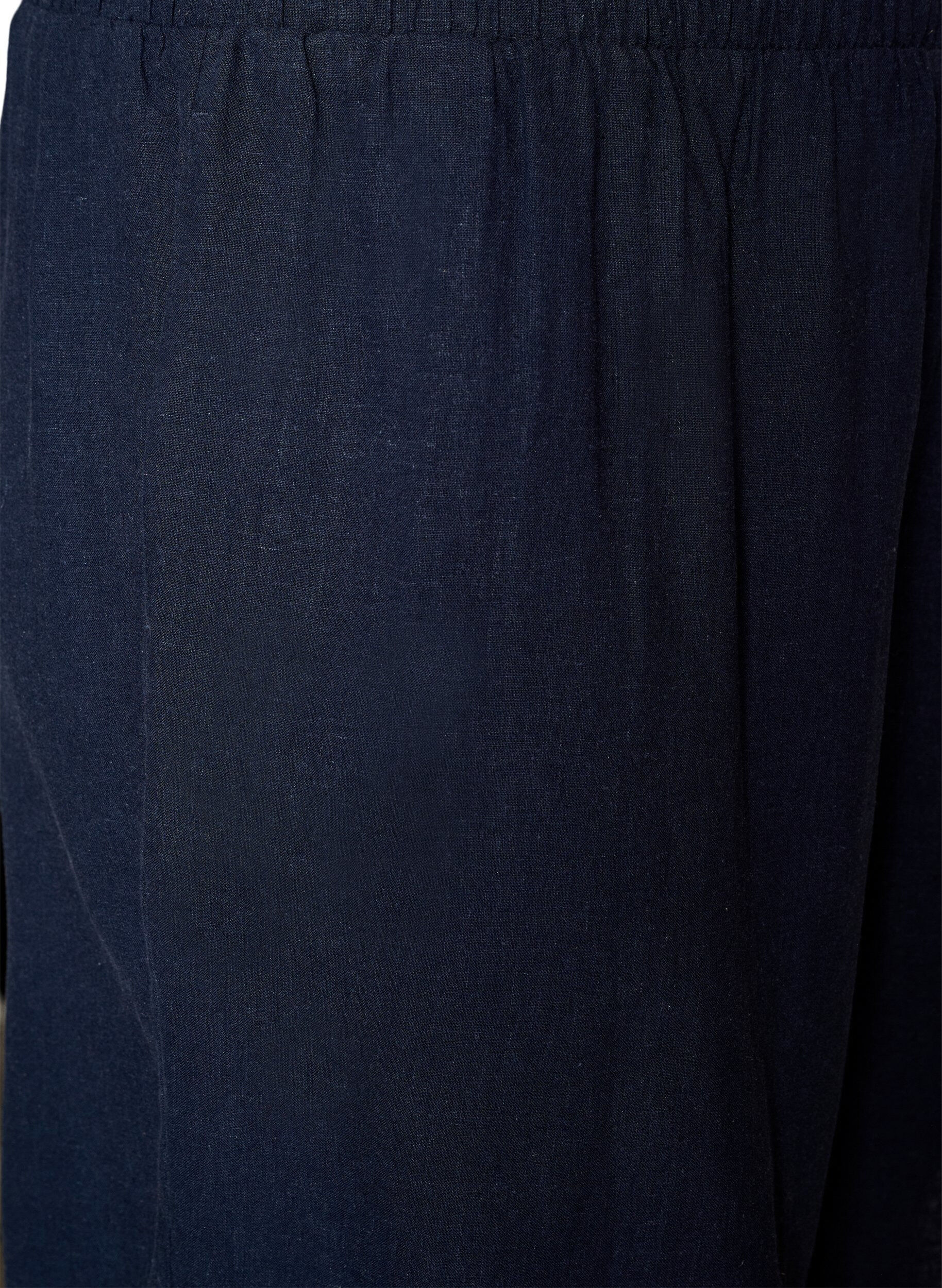 Zizzi Hoch taillierte Shorts aus Leinen und Viskose, Blau, Packshot image number 2