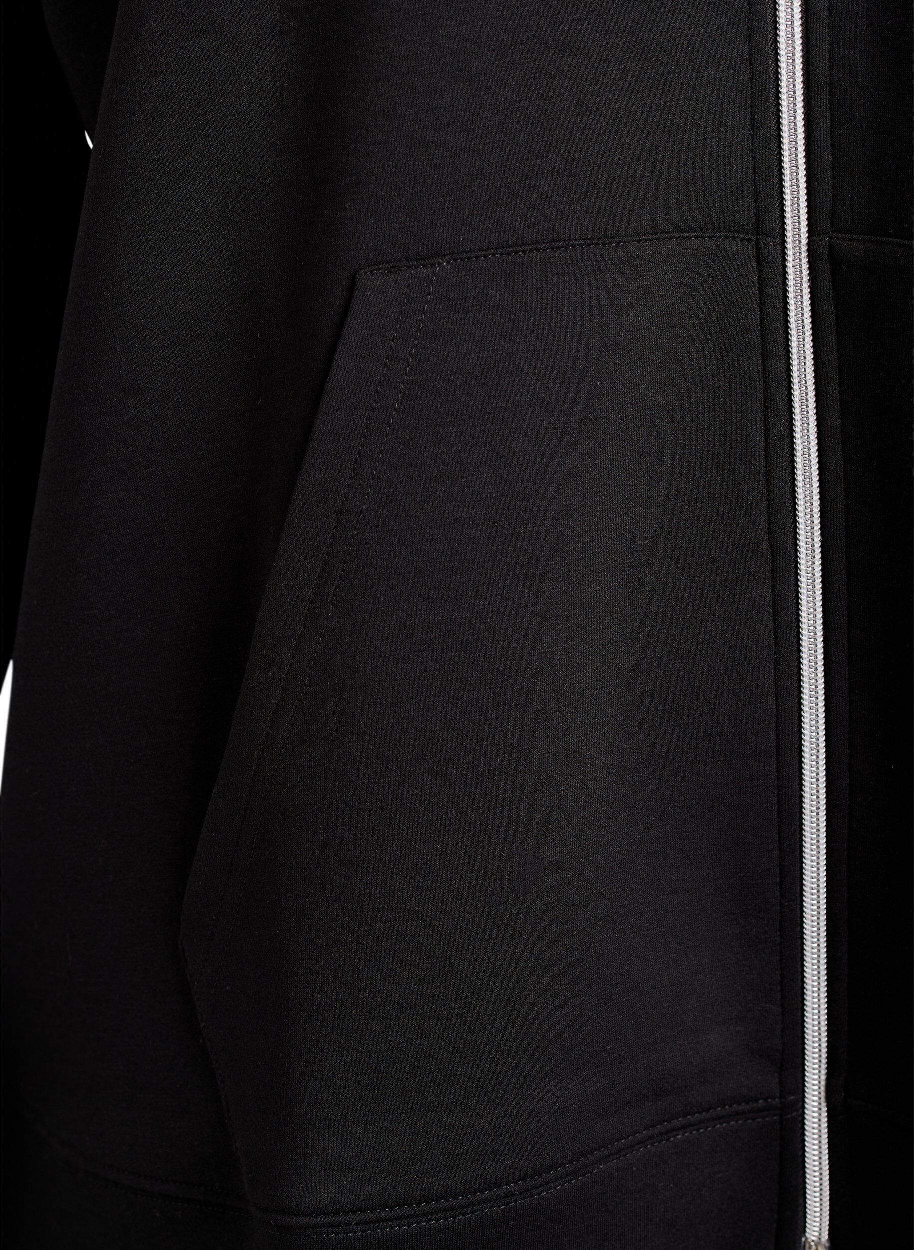 Zizzi Scuba-Hoodie mit Rei&szlig;verschluss und Taschen, Schwarz, Packshot image number 3