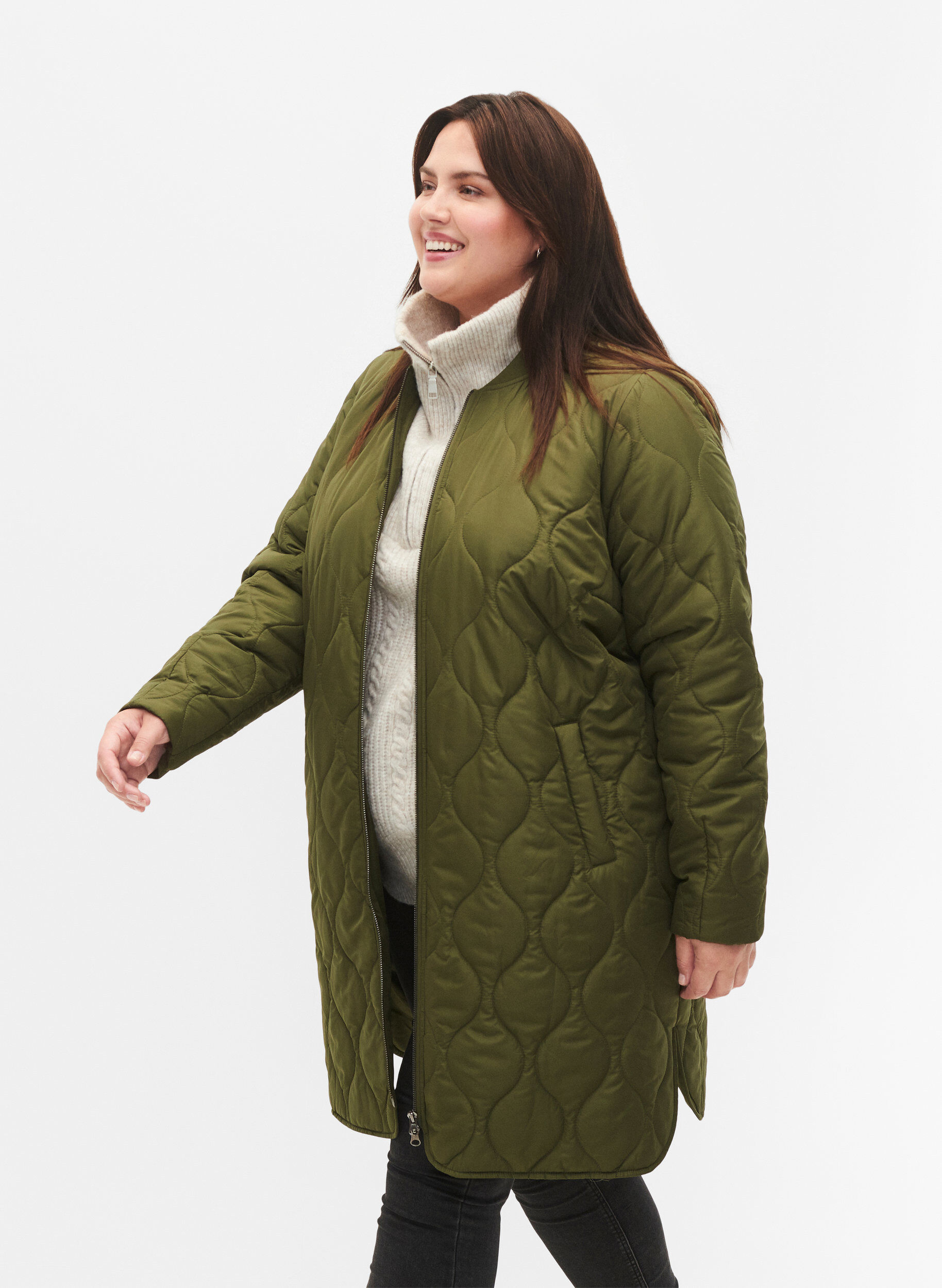 Zizzi Lange gef&uuml;tterte Jacke mit Taschen und Rei&szlig;verschluss, Winter Moss, Model image number 2