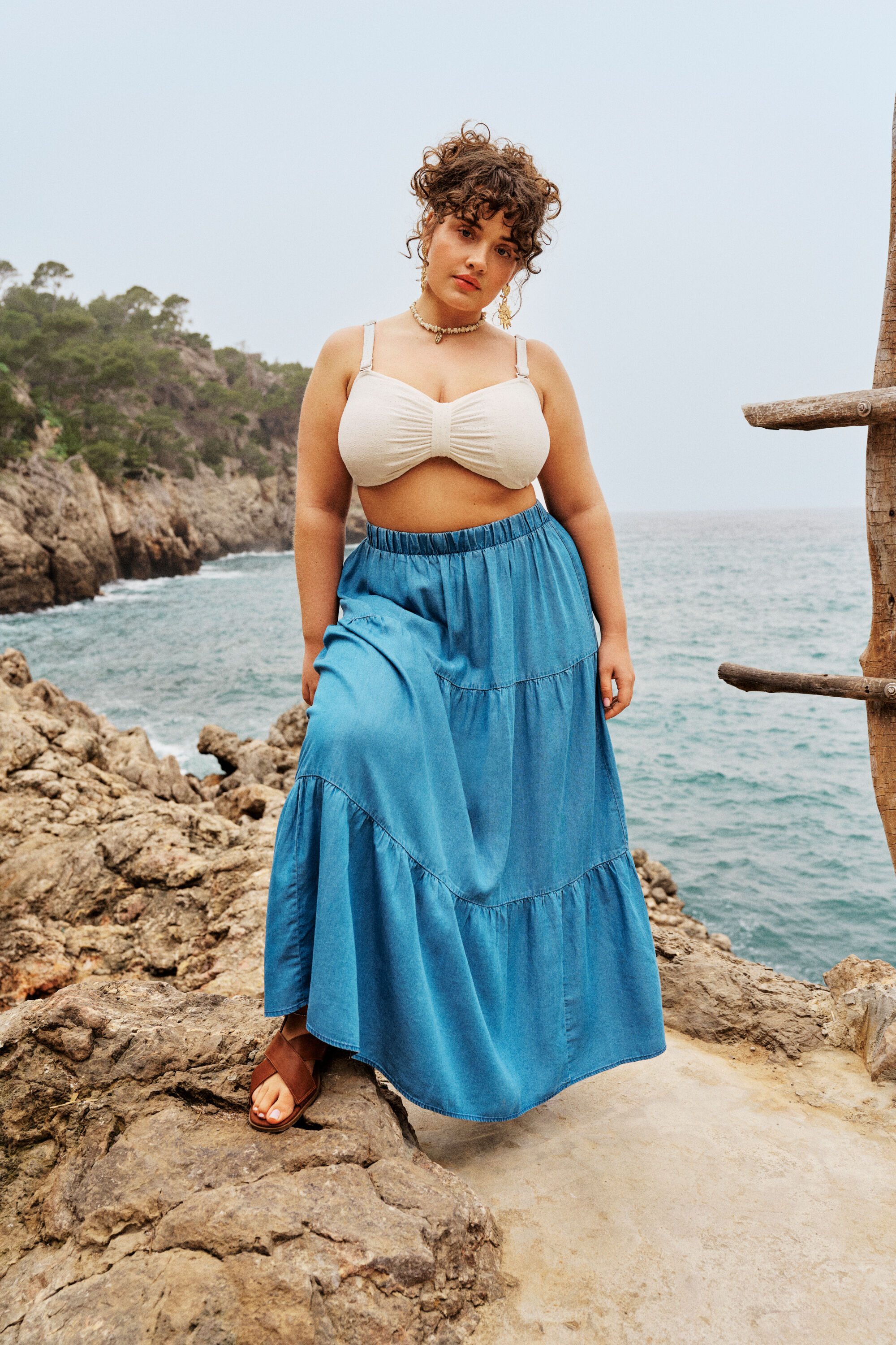 ZizziB&ouml;hmisch in meerblauen T&ouml;nen, , Model