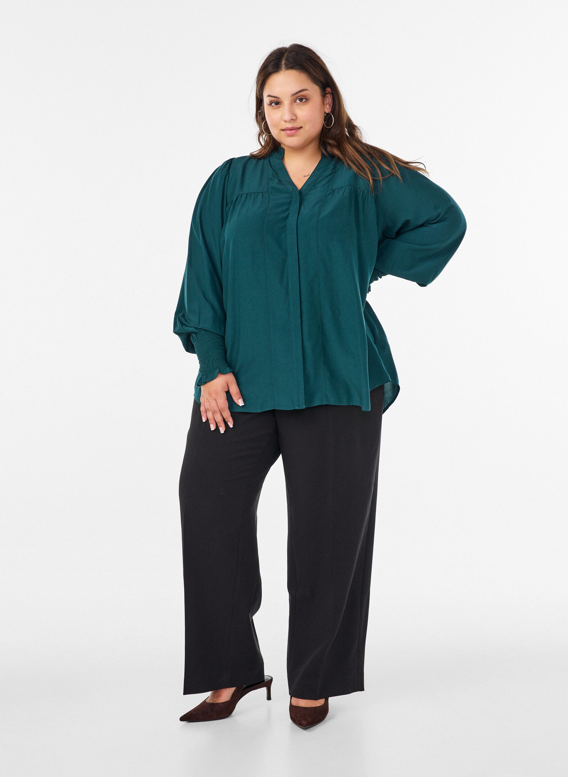 ZizziBluse mit R&uuml;schenkragen und Raffung, Gr&uuml;n, Model image number 1