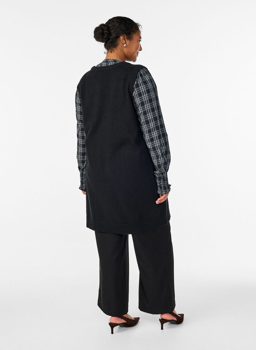 Kurzes ärmelloses Strickkleid, Schwarz, Model image number 2