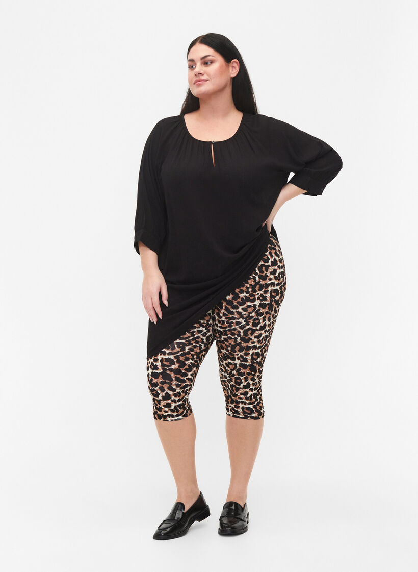 2er-Pack 3/4 Leggings, Black / LEO AOP, Model image number 0