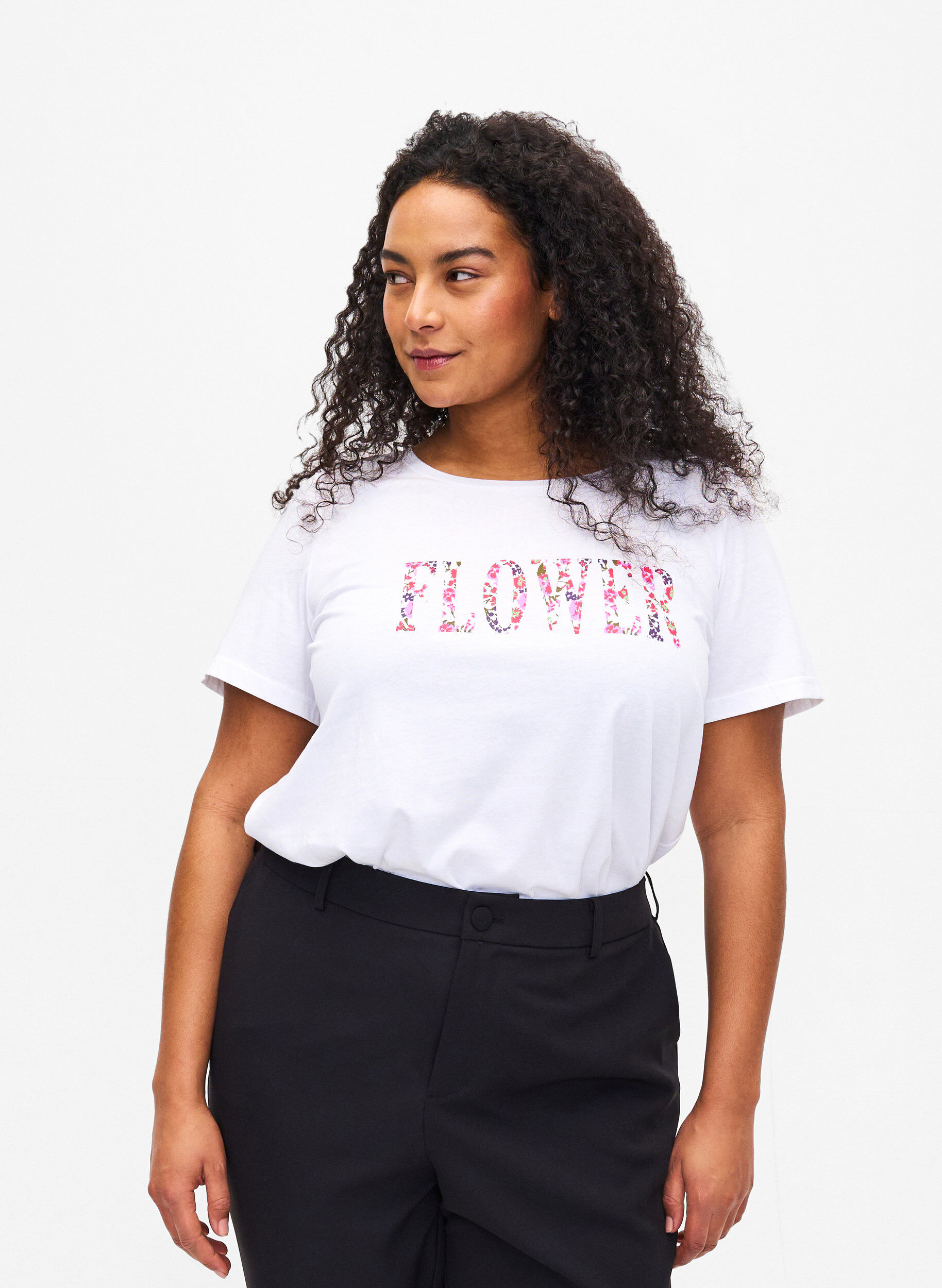 Zizzi Baumwoll-T-Shirt mit Textaufdruck, B. White w. Flower, Model image number 0