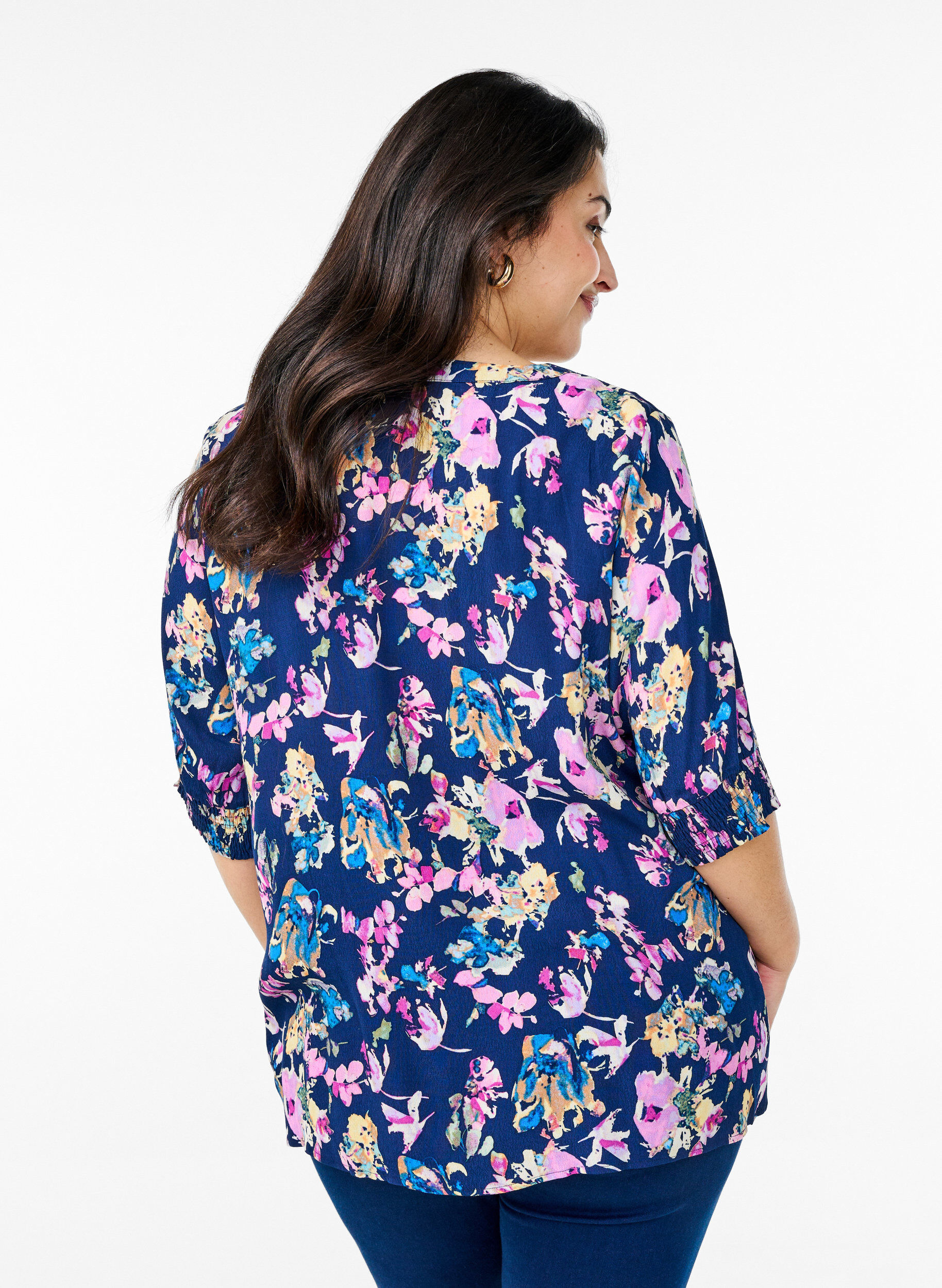 Zizzi Kurz&auml;rmelige Bluse aus Viskose, Blau, Model image number 2