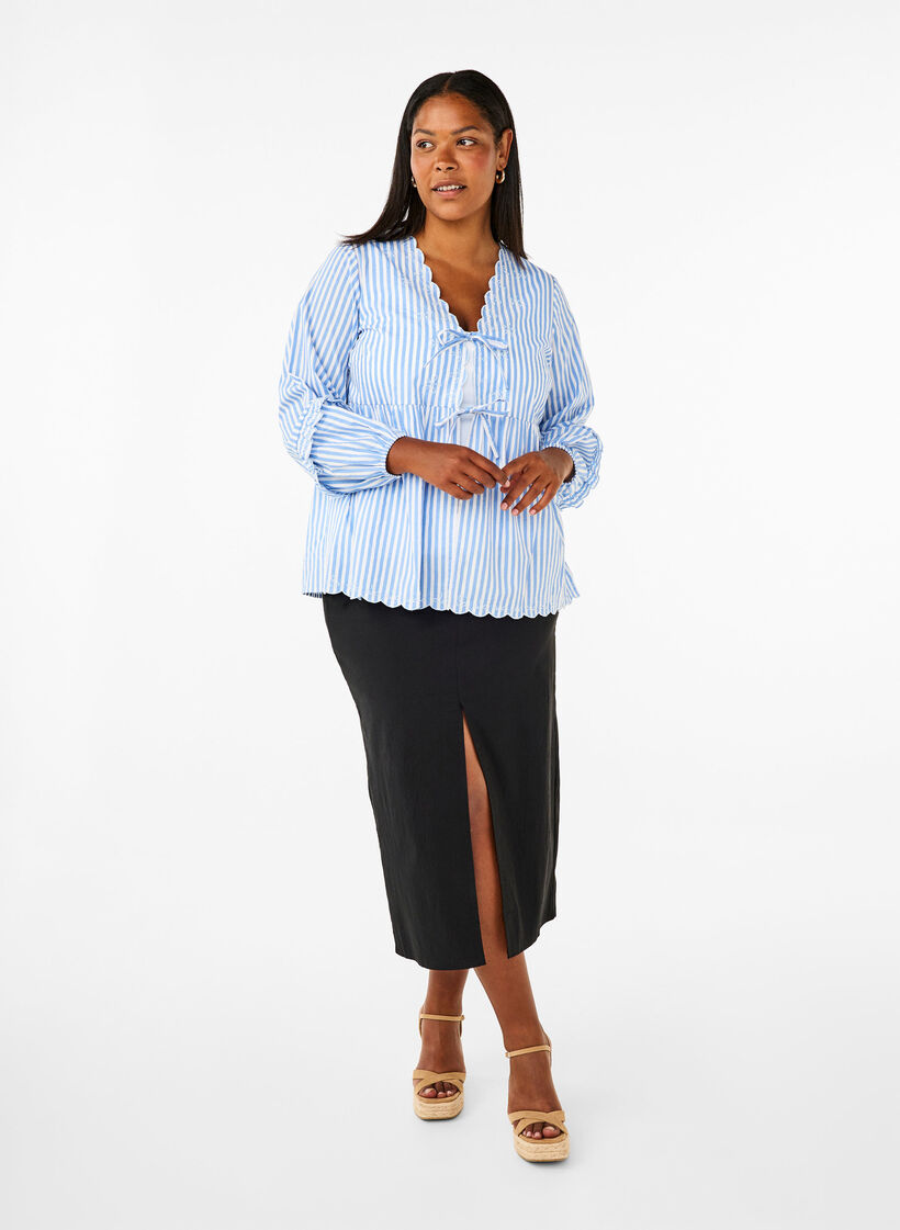 Gestreifte Bluse mit offener Vorderseite und Stickereien, Blau, Model image number 1