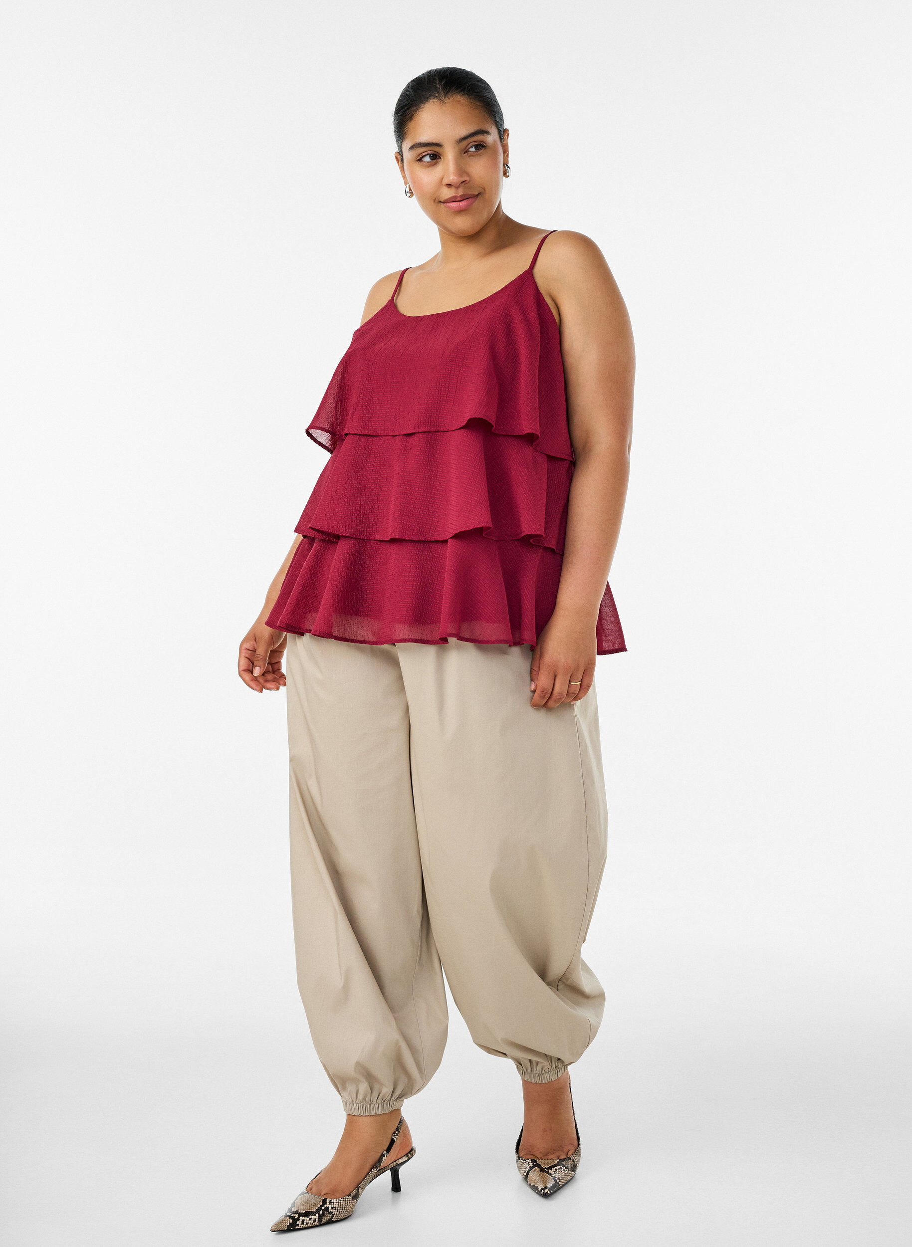 Ballonhose mit Taschen und elastischem Bund, Beige, Model