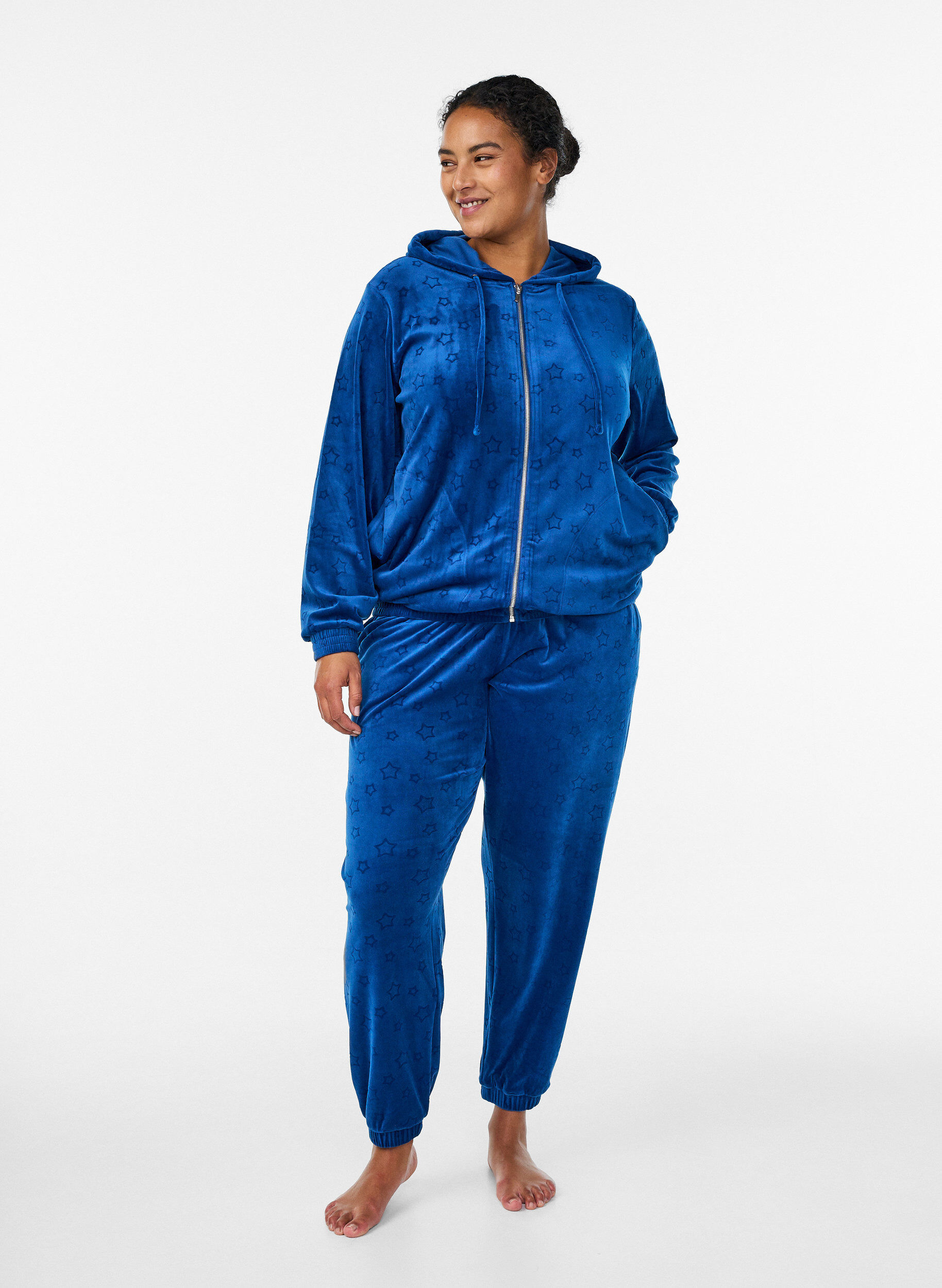 Zizzi Cardigan aus Velours mit Kapuze und Taschen, Blau, Model image number 1