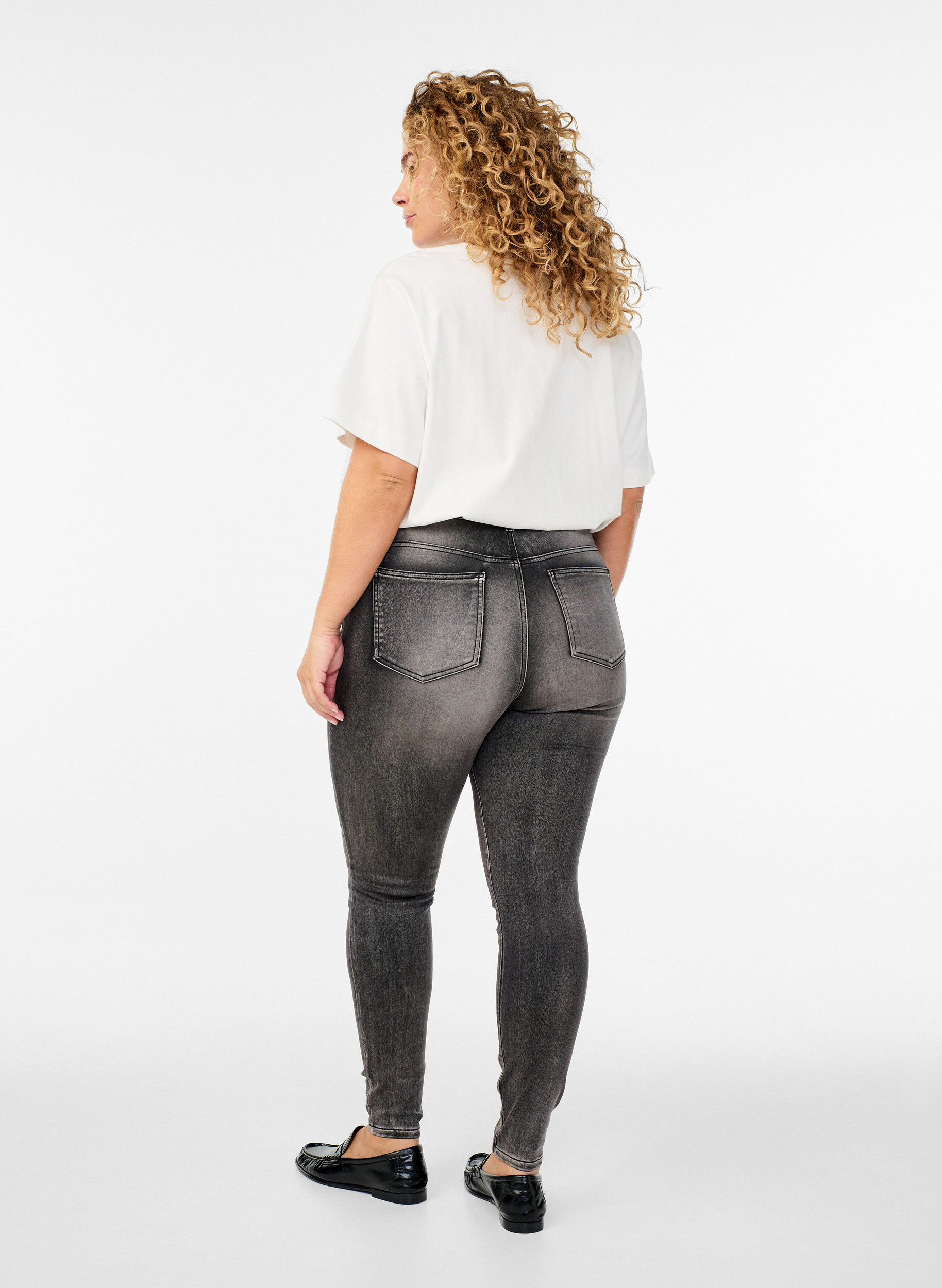 Zizzi Hoch taillierte super Slim Amy Jeans, Grau, Model image number 1