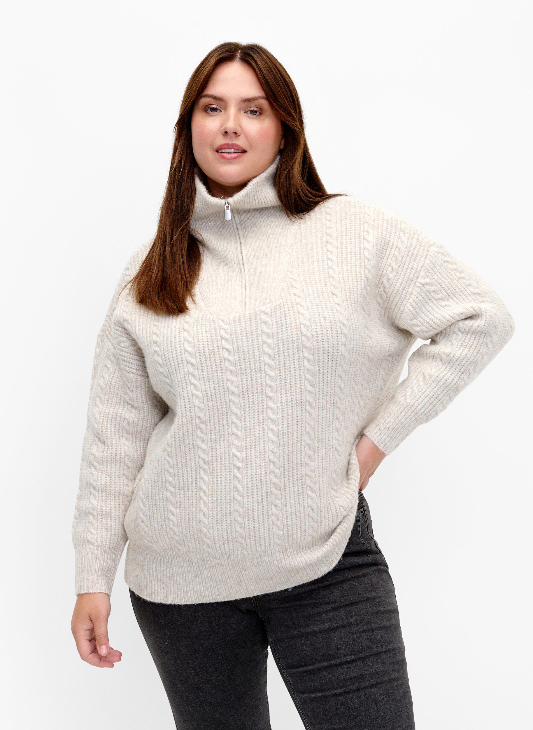 Zizzi Pullover mit Zopfmuster und Rei&szlig;verschluss, Pumice Stone Mel., Model image number 0