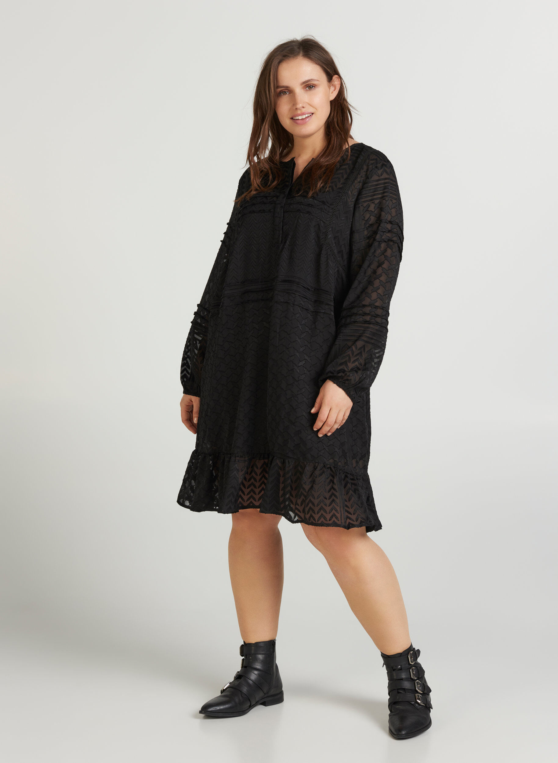 Zizzi Kleid, Black, Model image number 2