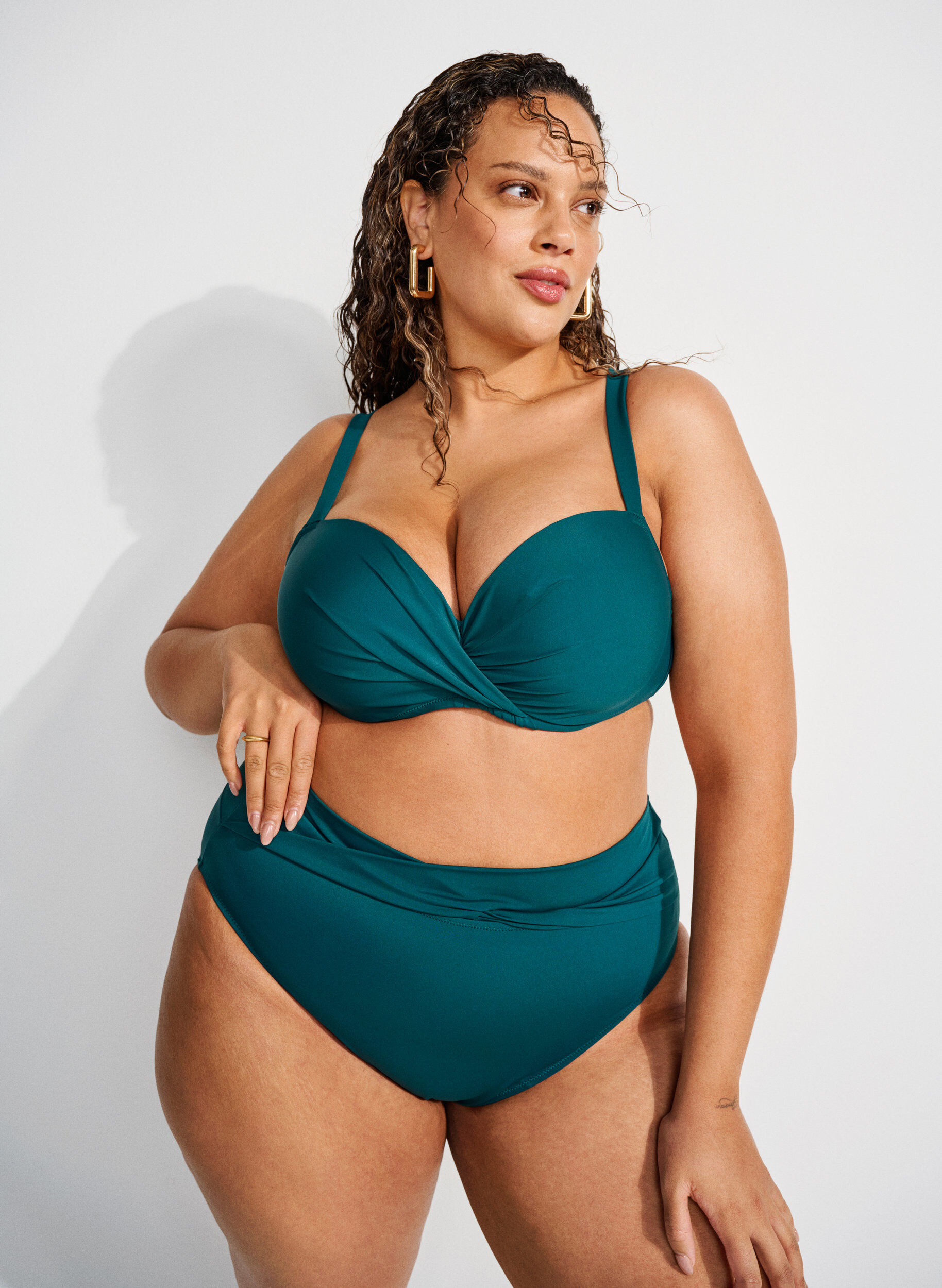 Bikini-Slip mit Wickeldetail