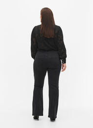 Ellen Bootcut-Jeans mit hoher Taille, Grey Denim, Model