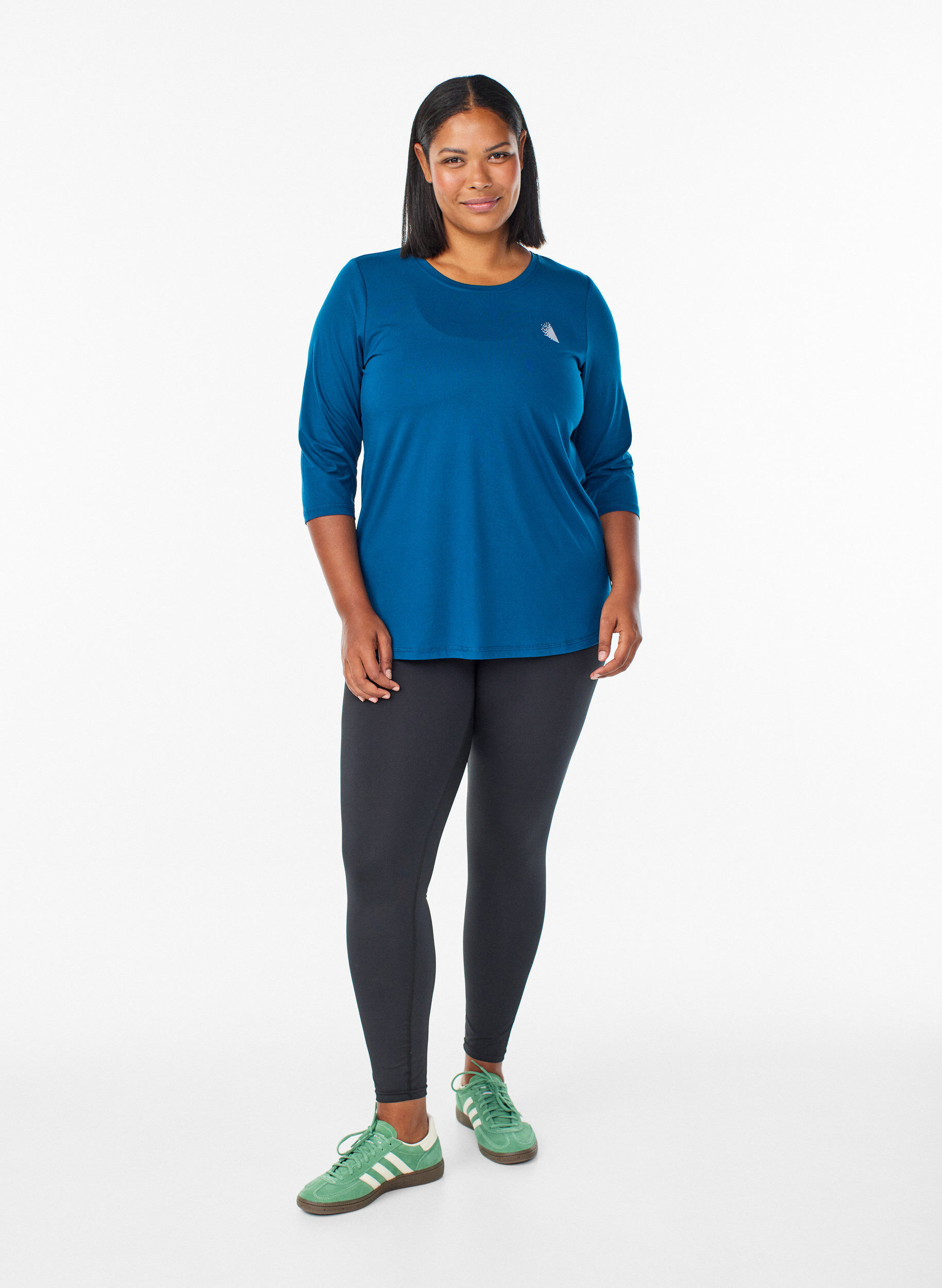 Zizzi Trainingsshirt mit 3/4-&Auml;rmeln, Blau, Model image number 1