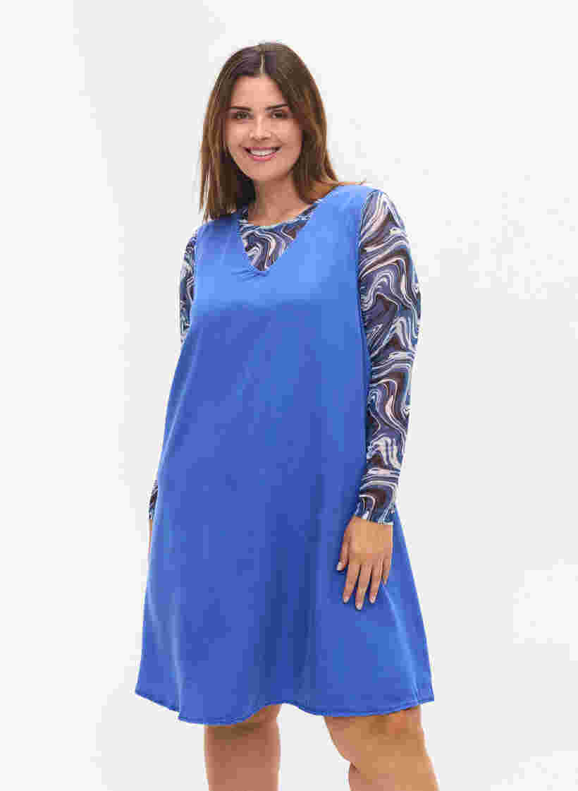 Spencerkleid mit V-Ausschnitt, Dazzling Blue, Model