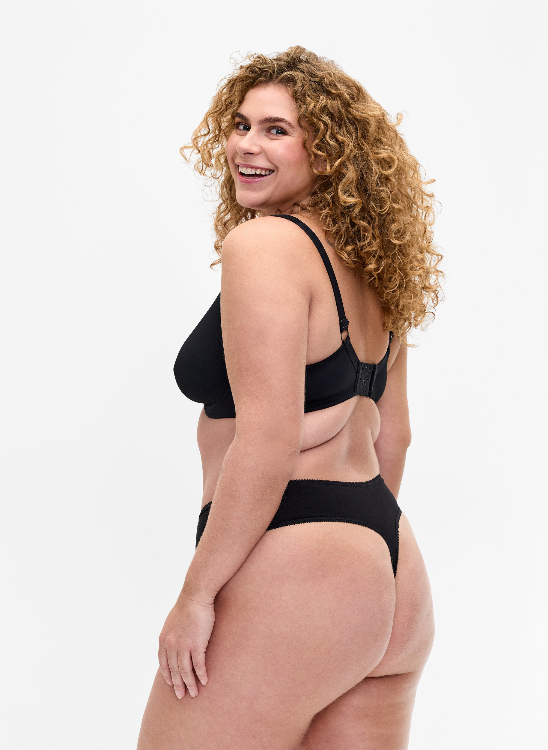 Zizzi 7-pack G-String aus Baumwolle, Schwarz, Model image number 1