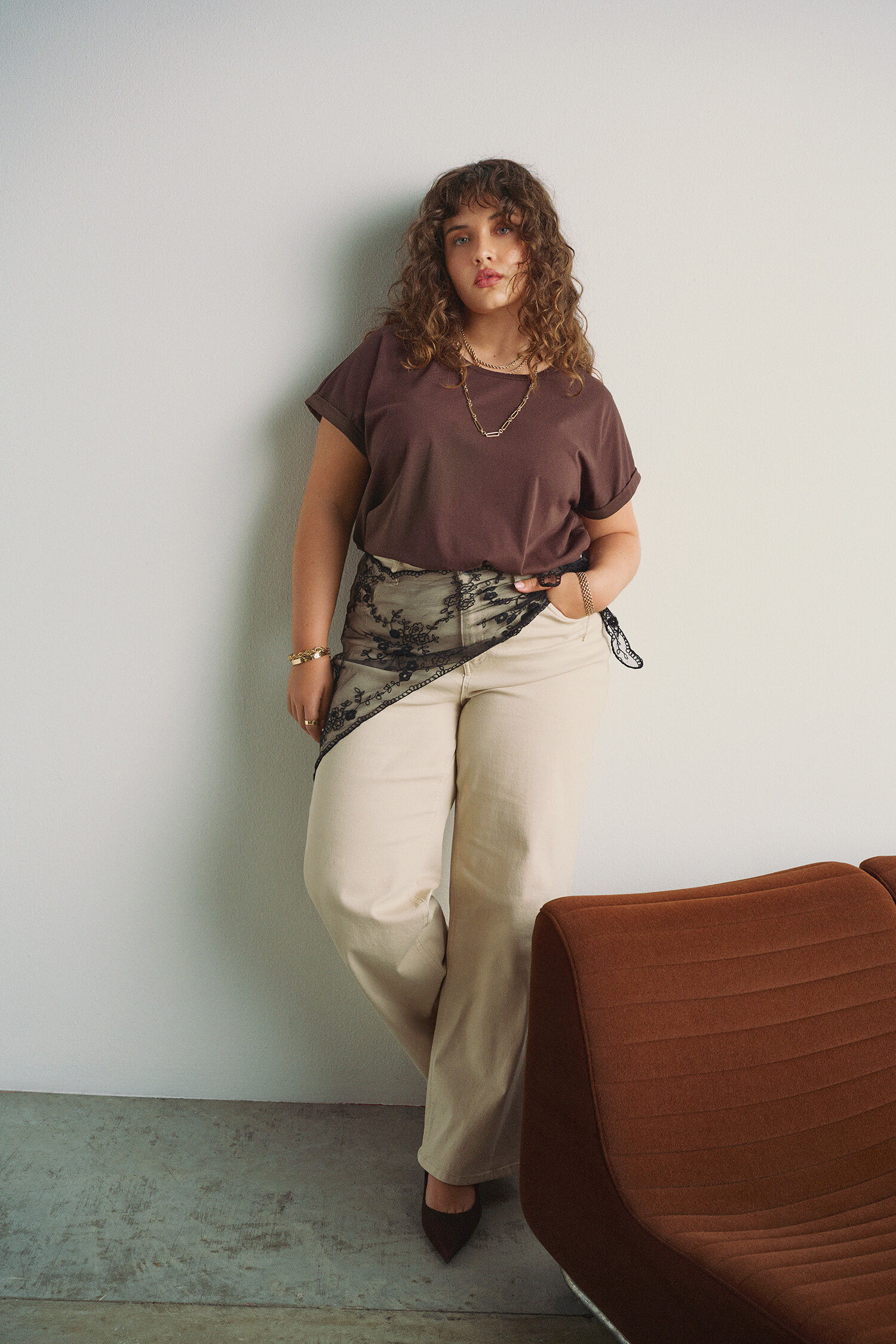 Alltagslook mit Details, , Model