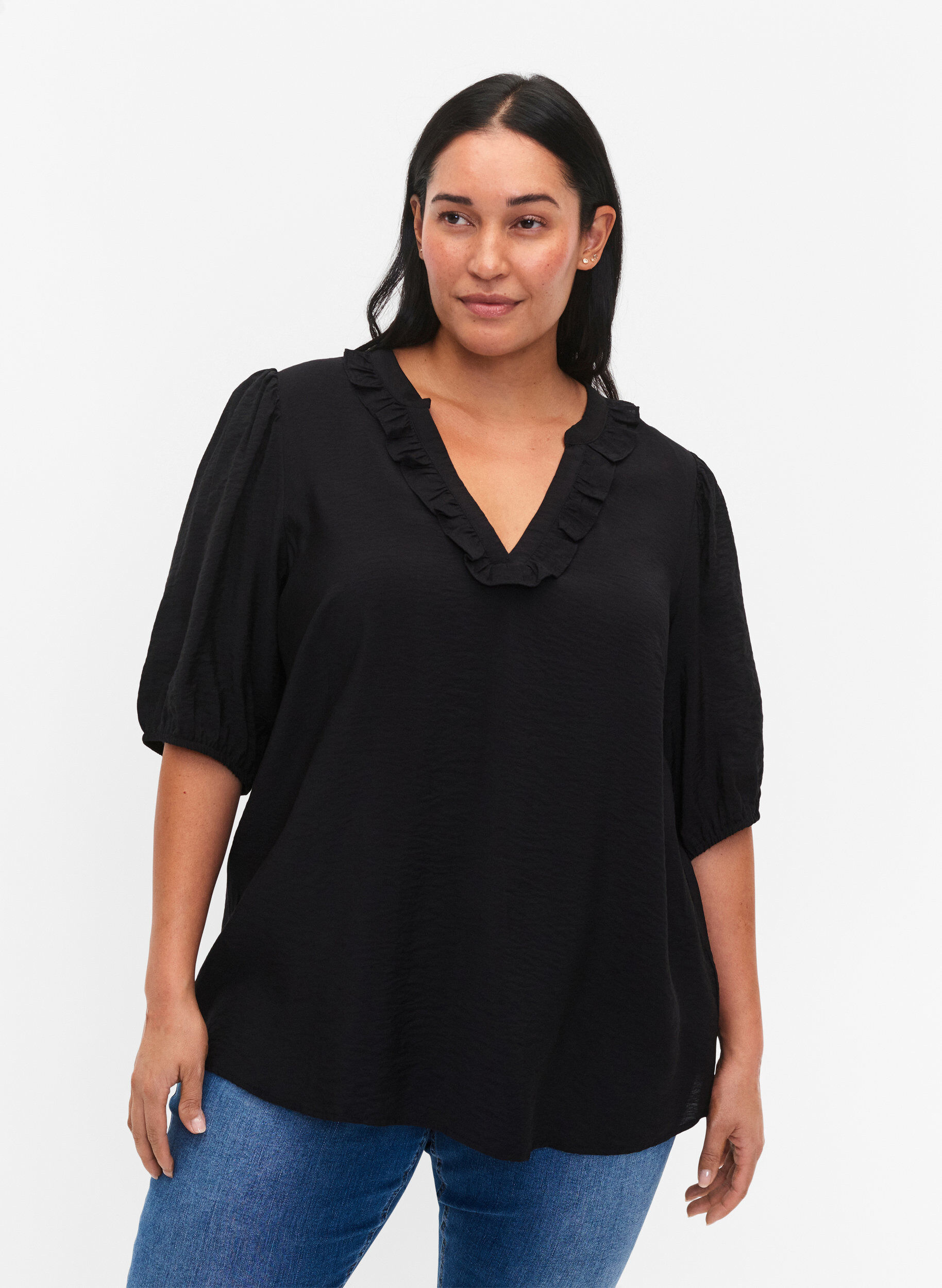 Zizzi Viskosebluse mit Puff&auml;rmeln und R&uuml;schen, Black, Model image number 0