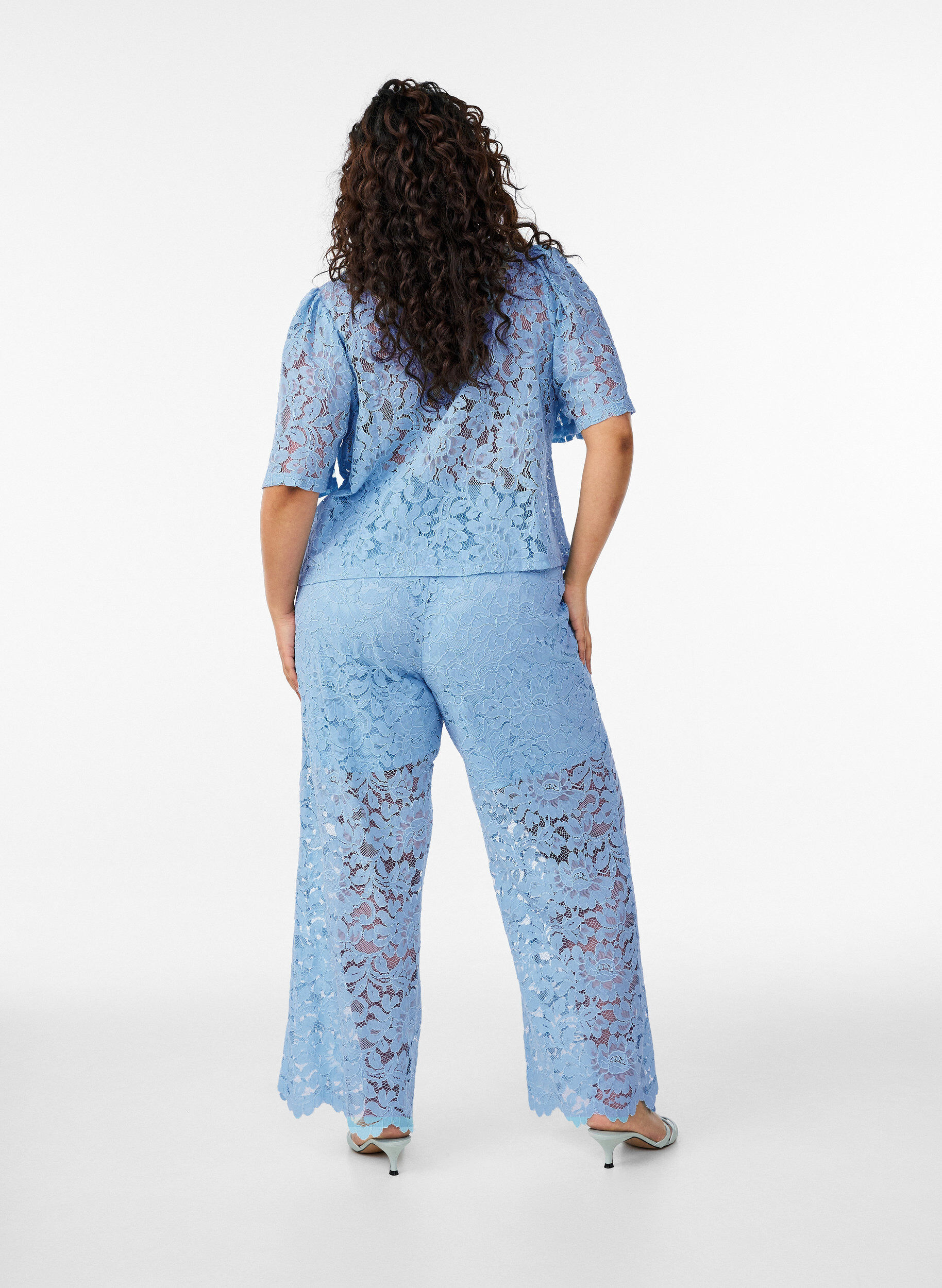 ZizziHoch taillierte Spitzenhose mit geraden Beinen, Blau, Model image number 1