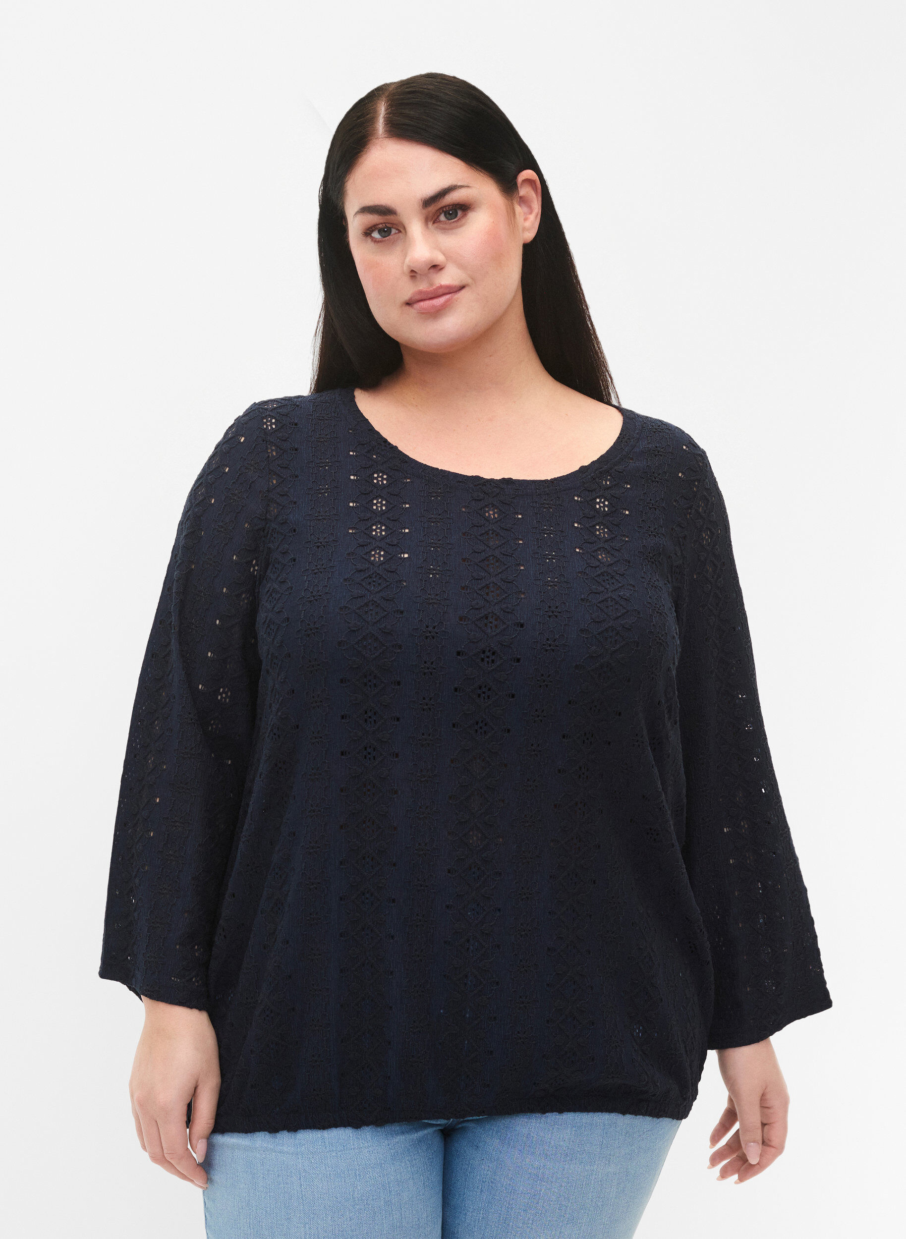 Zizzi Bluse mit Anglaise-Stickerei und 7/8-&Auml;rmeln, Navy Blazer, Model image number 0