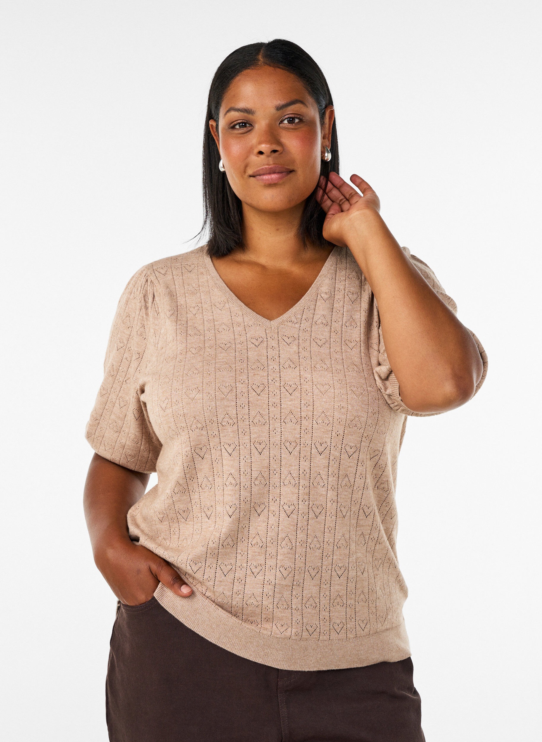 Kurz&auml;rmelige Bluse aus Strick mit Pointelle-Muster, Beige, Model