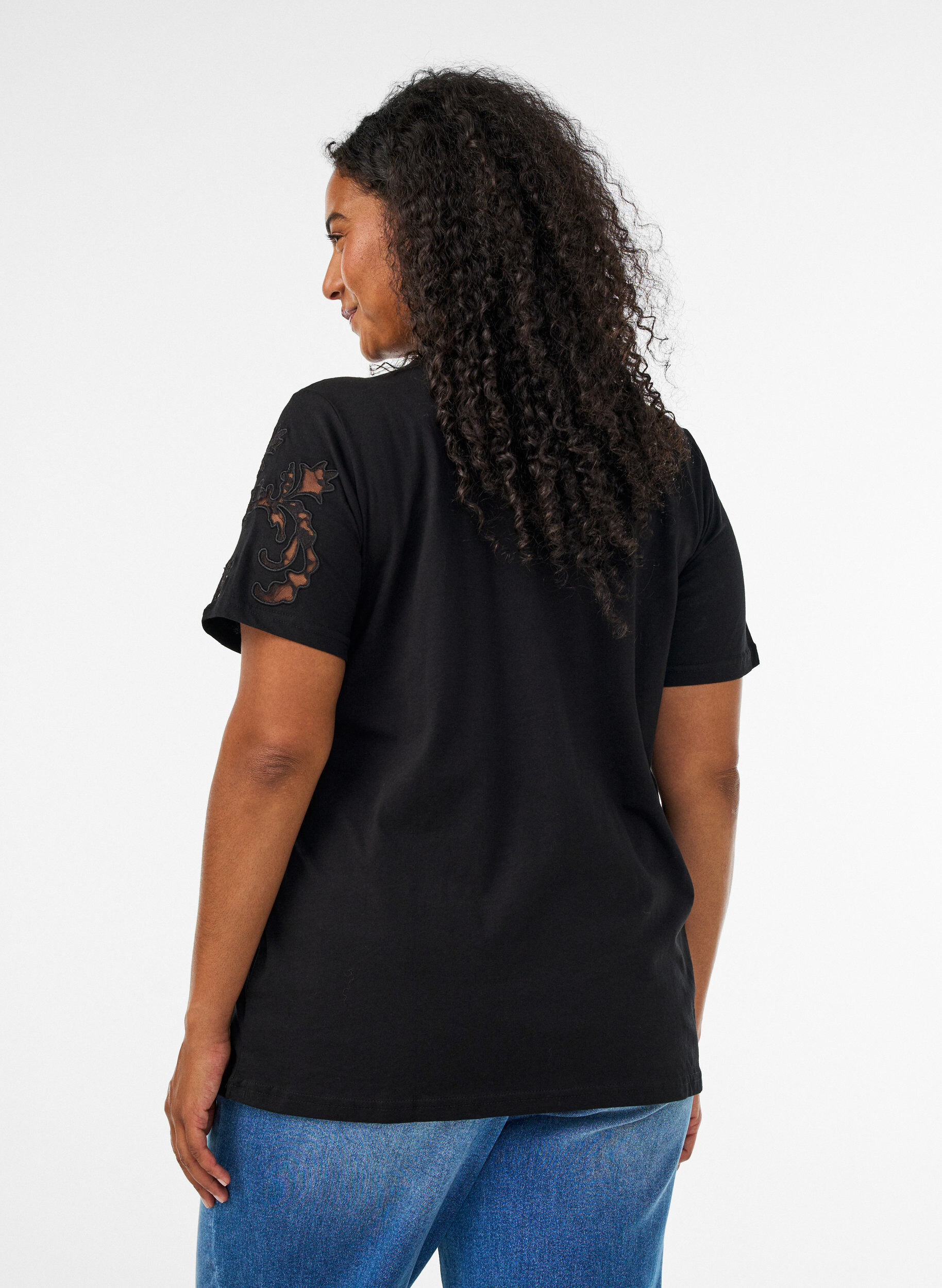 ZizziT-Shirt aus Baumwolle mit Spitzenapplikationen, Schwarz, Model image number 2