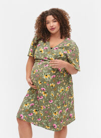 Schwangerschaftskleid aus Viskose mit Wickeleffekt, Green Flower Print, Model