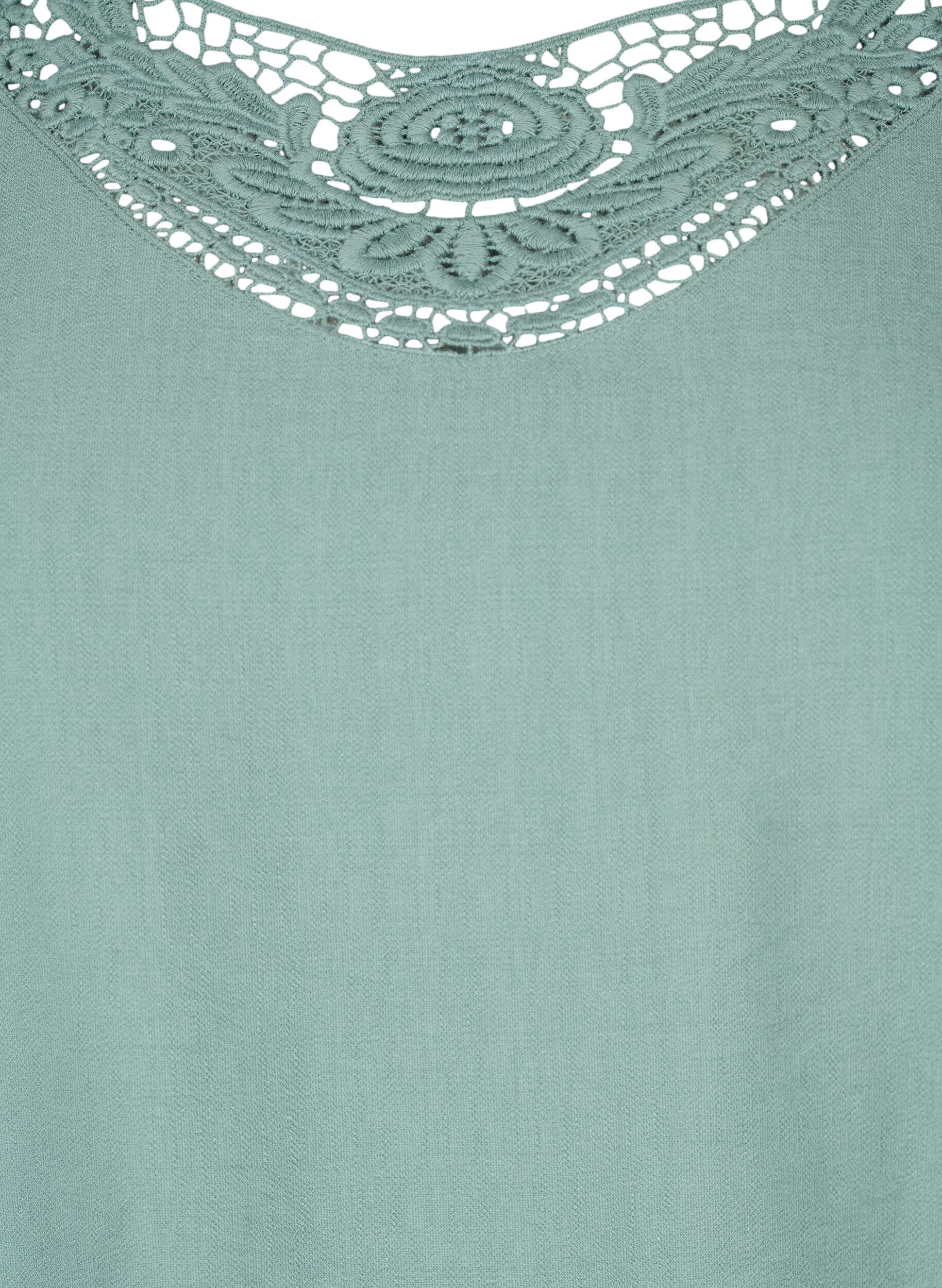 Zizzi Bluse aus Viskose mit H&auml;keldetails, Chinois Green, Packshot image number 2