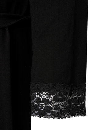 Morgenmantel aus Viskose mit Spitze, Black, Packshot image number 3