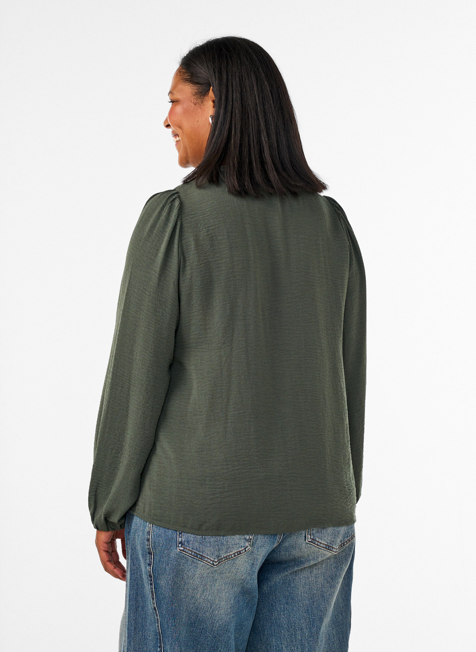 ZizziBluse mit V-Ausschnitt und H&auml;kelband, Gr&uuml;n, Model image number 2