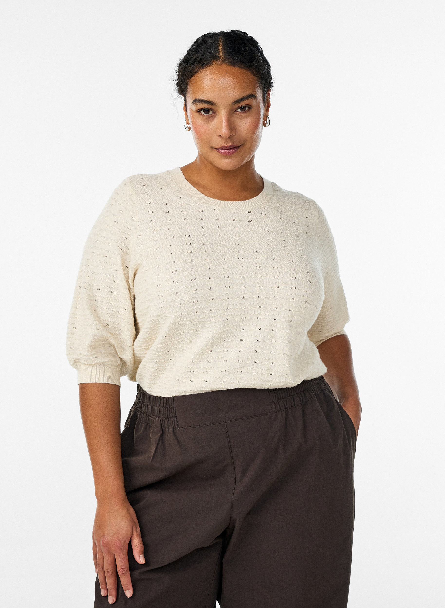 Zizzi Strickbluse mit Strukturmuster und kurzen &Auml;rmeln, Beige, Model image number 0