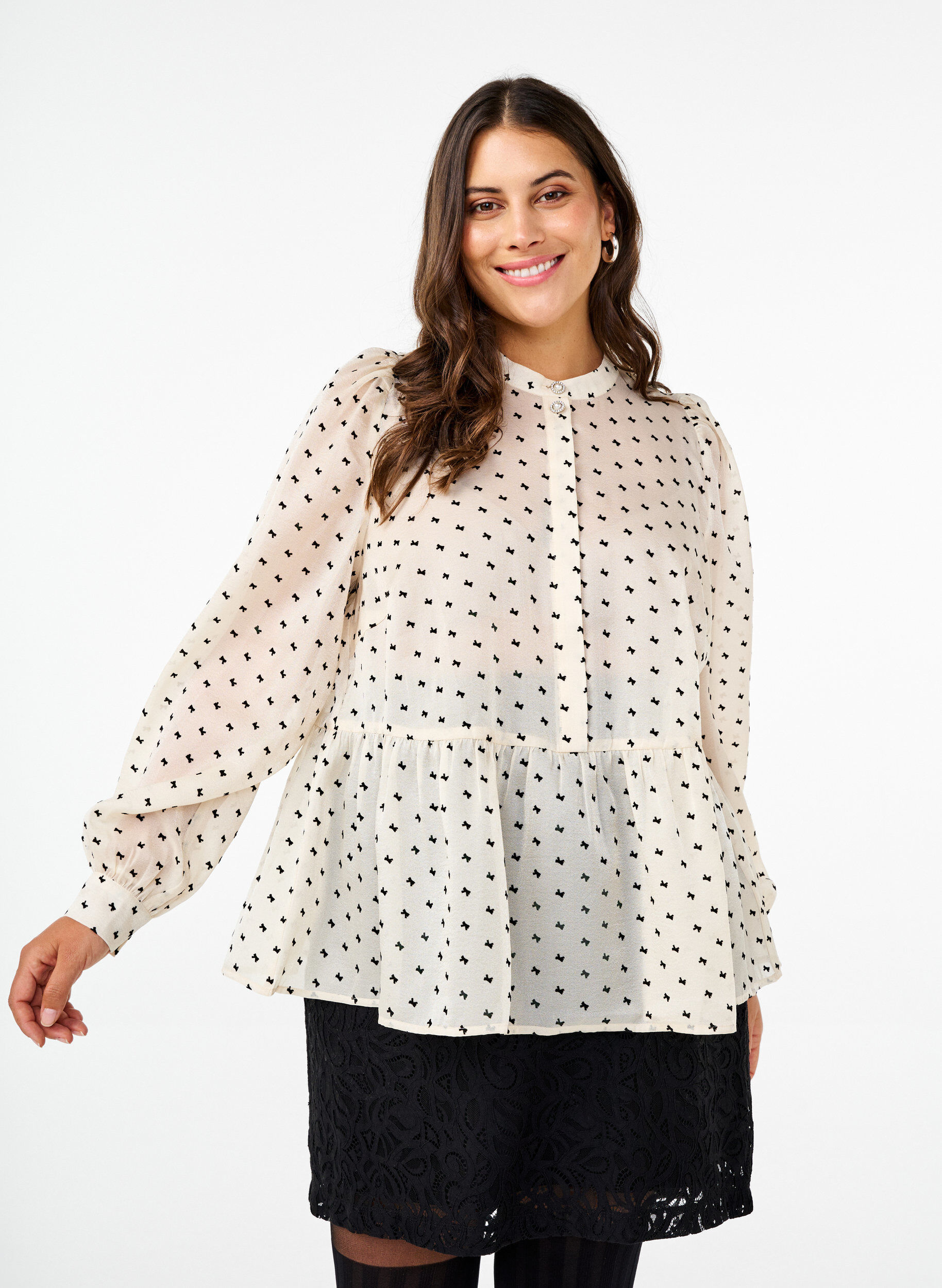 Zizzi Bluse mit Sch&ouml;&szlig;chen und Schleifen, Ecru w Bow, Model image number 0