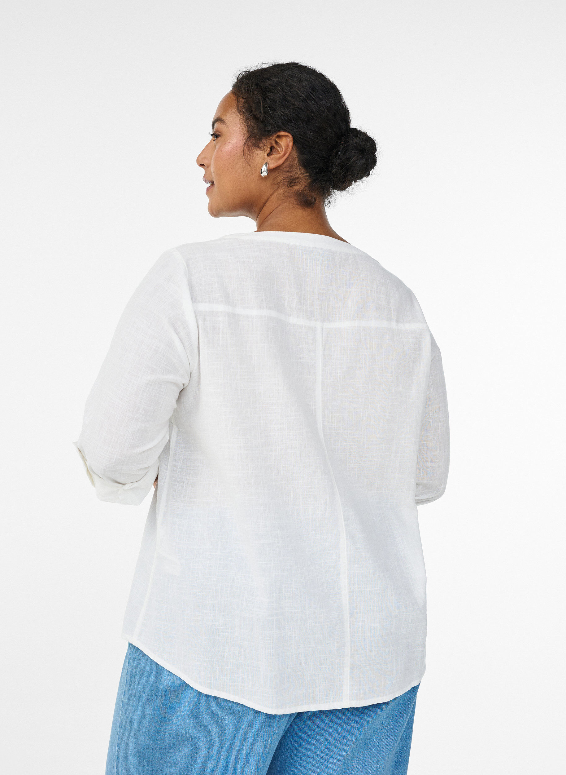 ZizziHemdbluse aus Baumwolle mit V-Ausschnitt, Wei&szlig;, Model image number 2