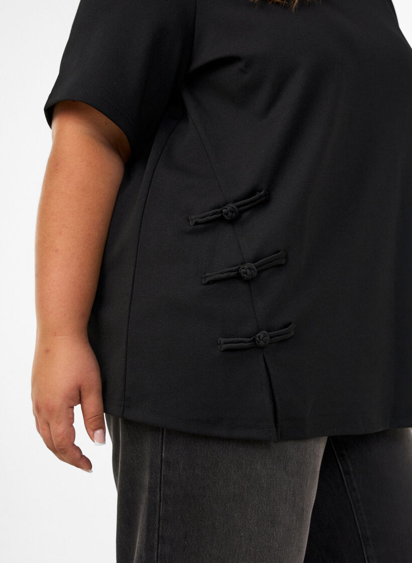 T-Shirt mit Schlitzen und dekorativen Knotenverschl&uuml;ssen, Schwarz, Model image number 3
