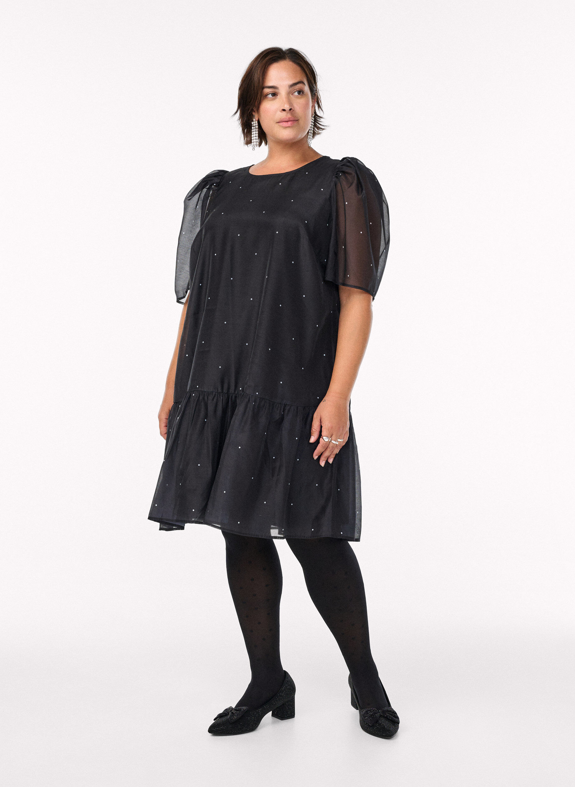 Zizzi Knielanges Partykleid mit transparenten &Auml;rmeln, Schwarz, Model image number 1