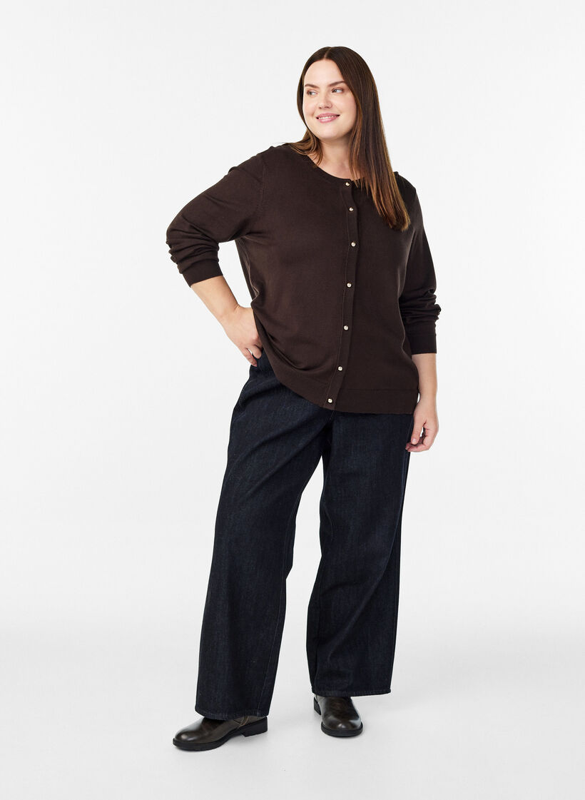 Feinstrick-Strickjacke mit Kugelknöpfen, Braun, Model image number 1