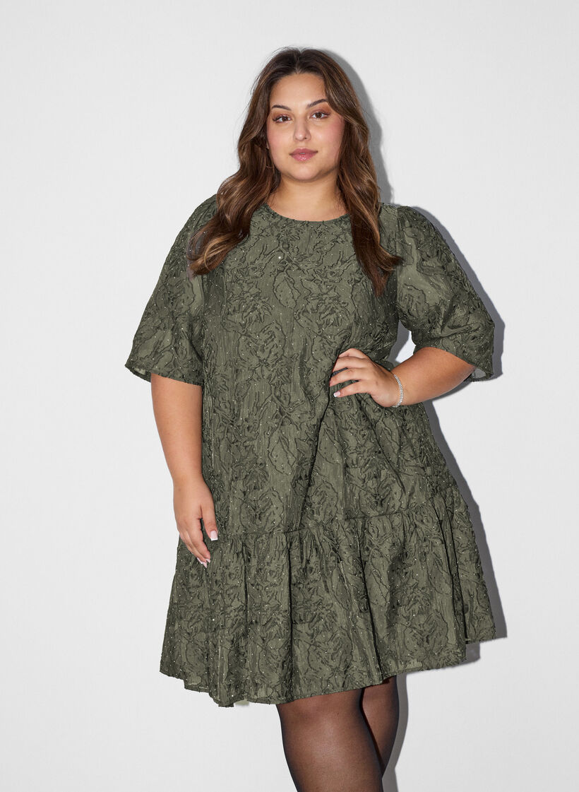 Jacquardkleid mit funkelnden Details und Puff&auml;rmeln, Gr&uuml;n, Model image number 0
