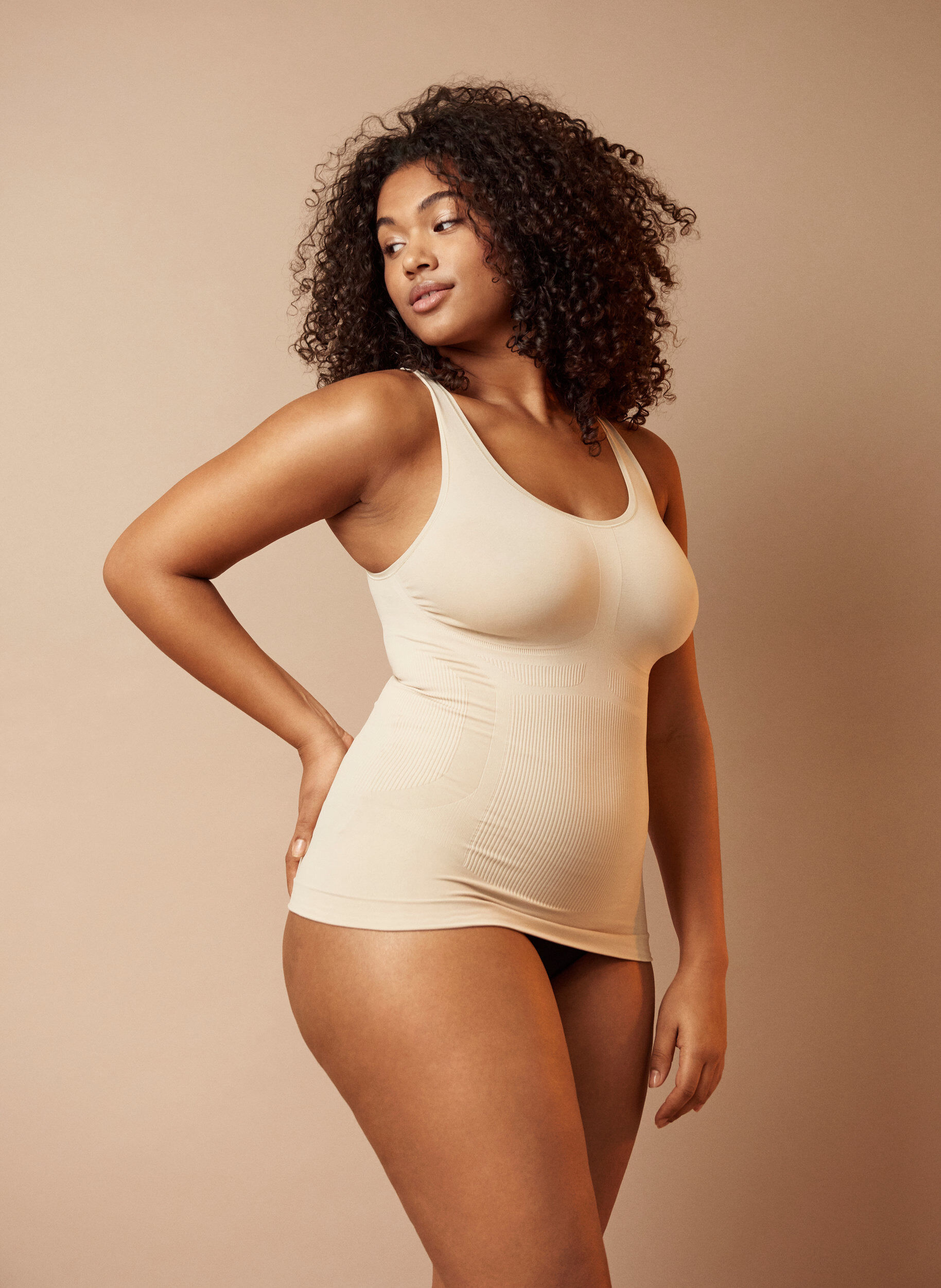 Zizzi Shapewear Top mit breiten Tr&auml;gern, Beige, Image image number 1