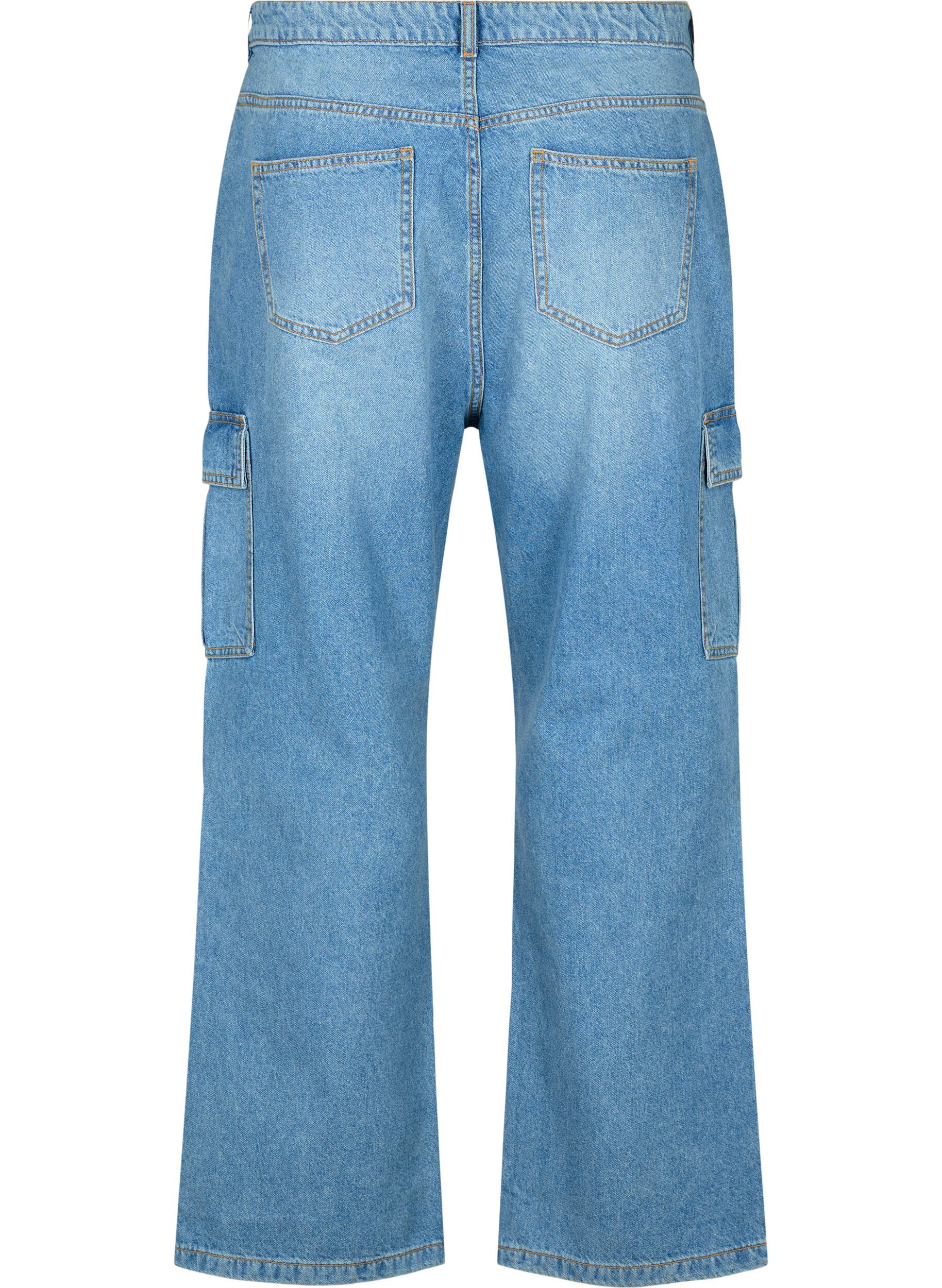 Zizzi Locker sitzende Jeans mit Cargo-Taschen, Light blue, Packshot image number 1