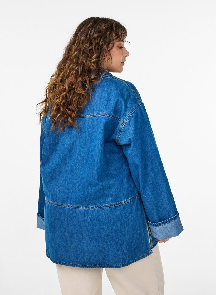 Lockere Bluse aus Denim mit Kragen und Knopfleiste, Blau, Model image number 2