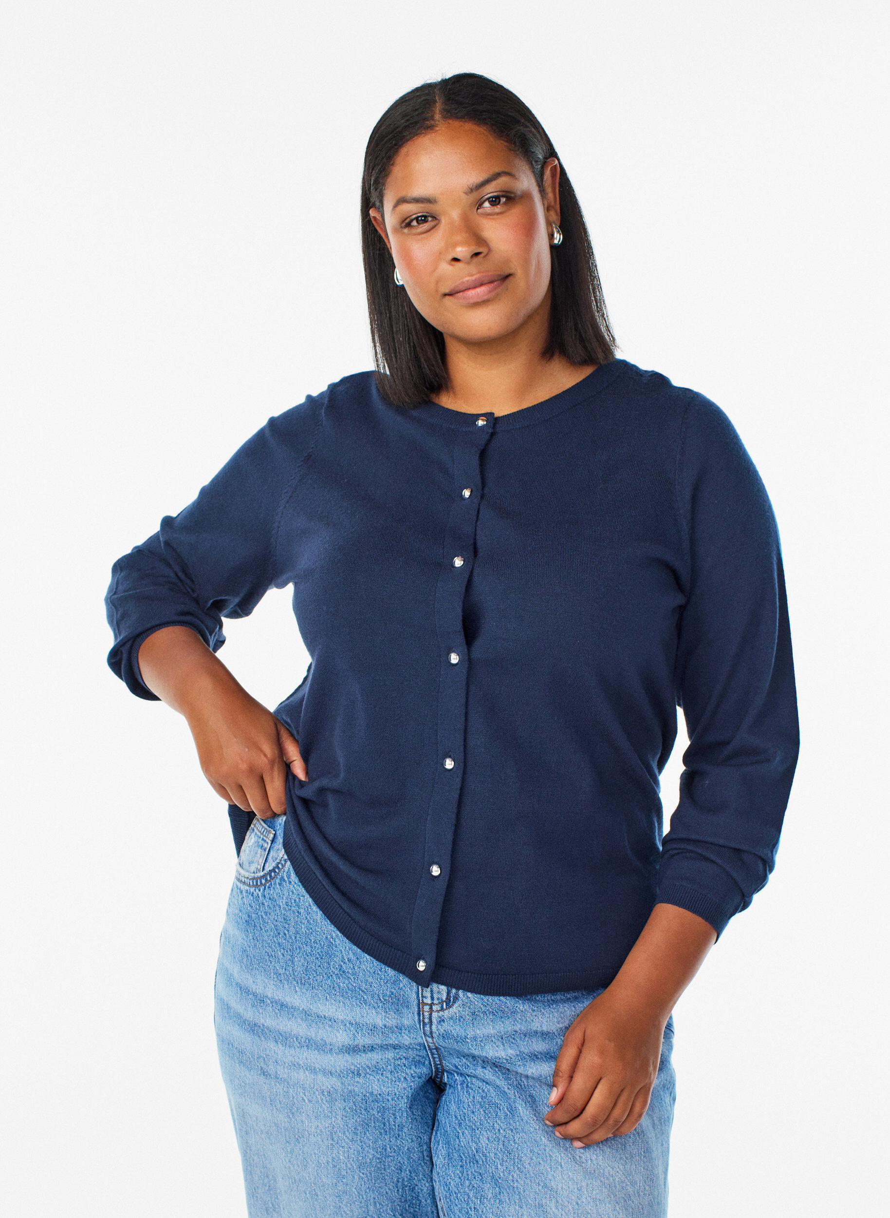 ZizziCardigan mit runden Kn&ouml;pfen, Blau, Model image number 0