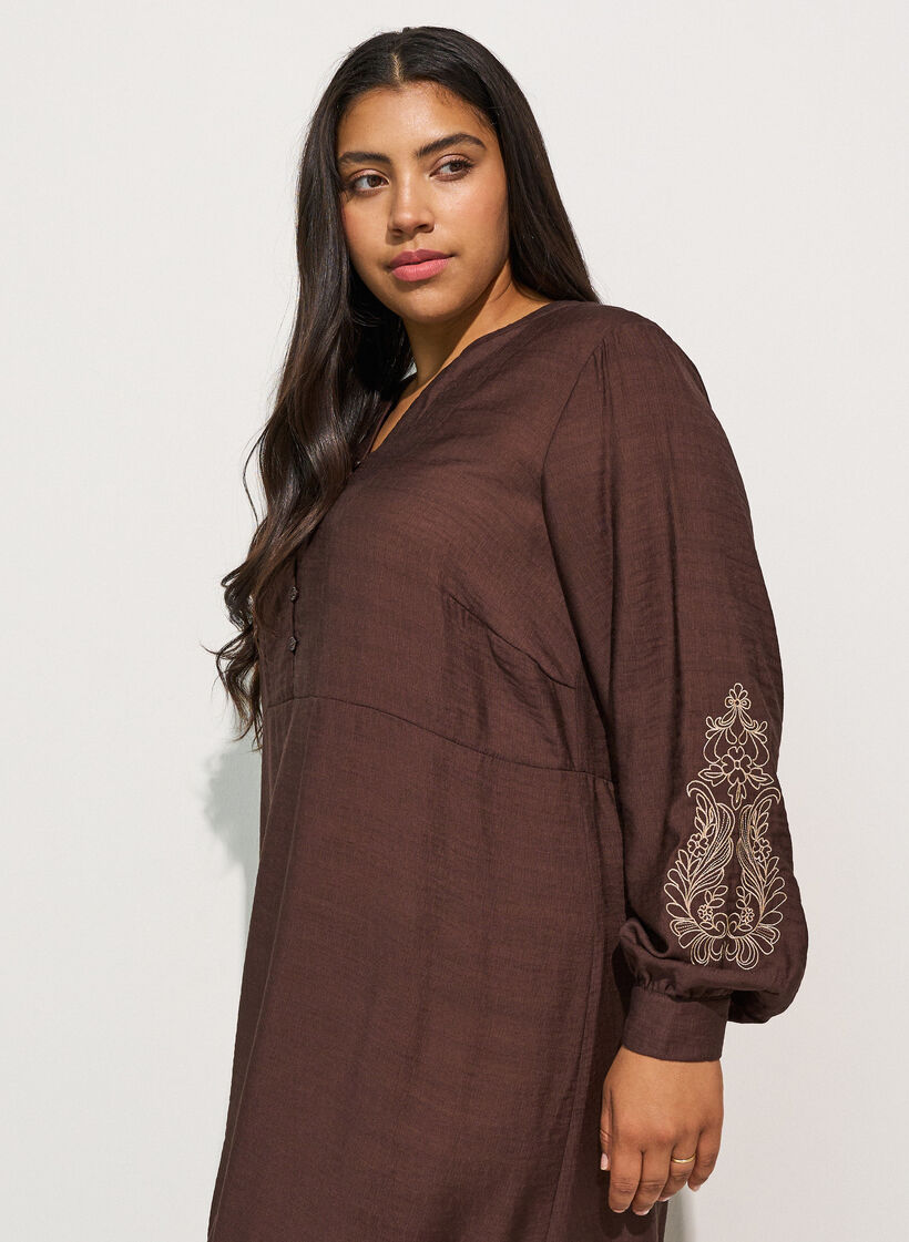Kleid aus Viskose mit Stickerei und Stufenvolants, Braun, Model image number 2