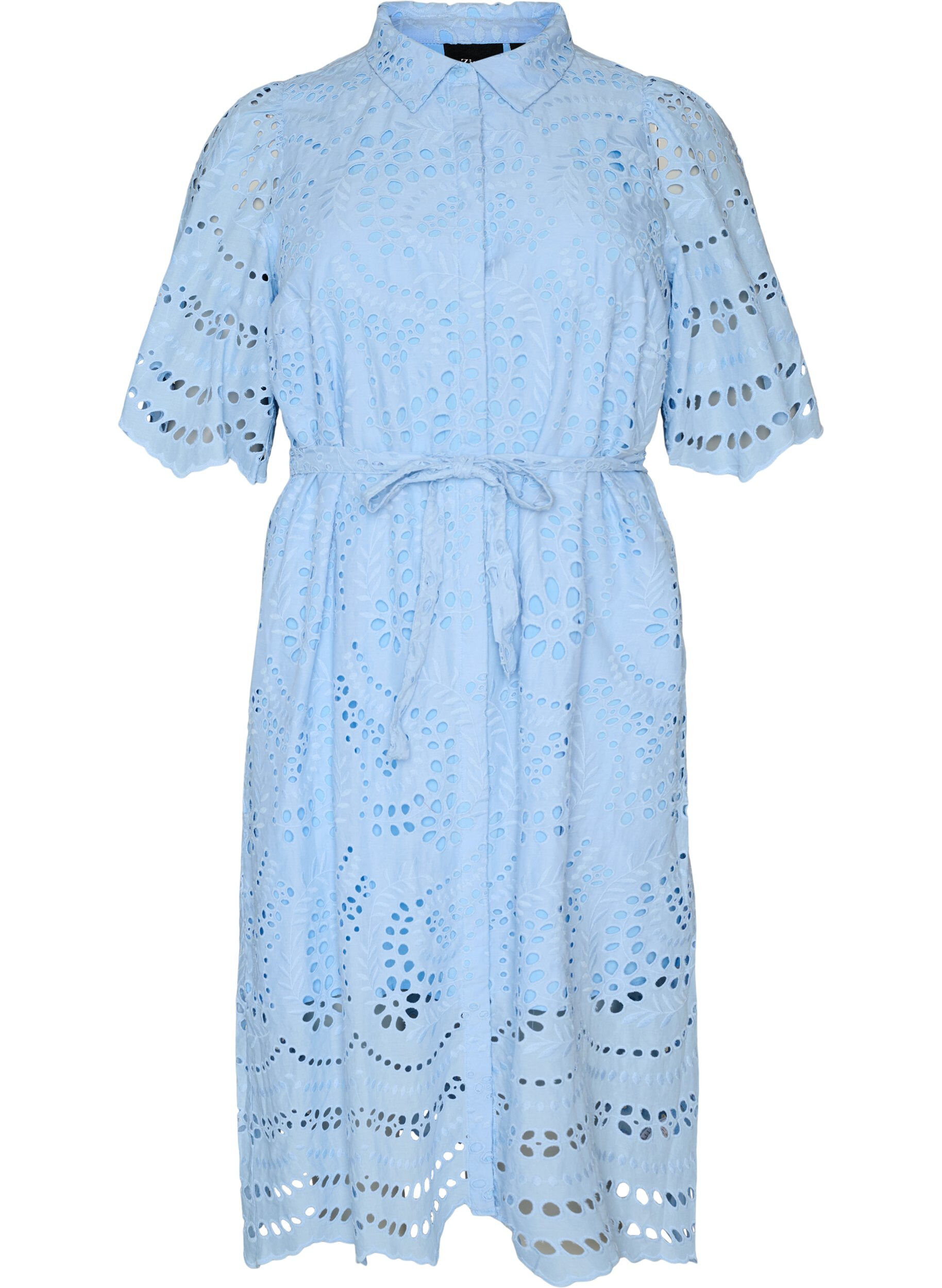 Hemdblusenkleid aus Broderie Anglaise mit Bindeg&uuml;rtel