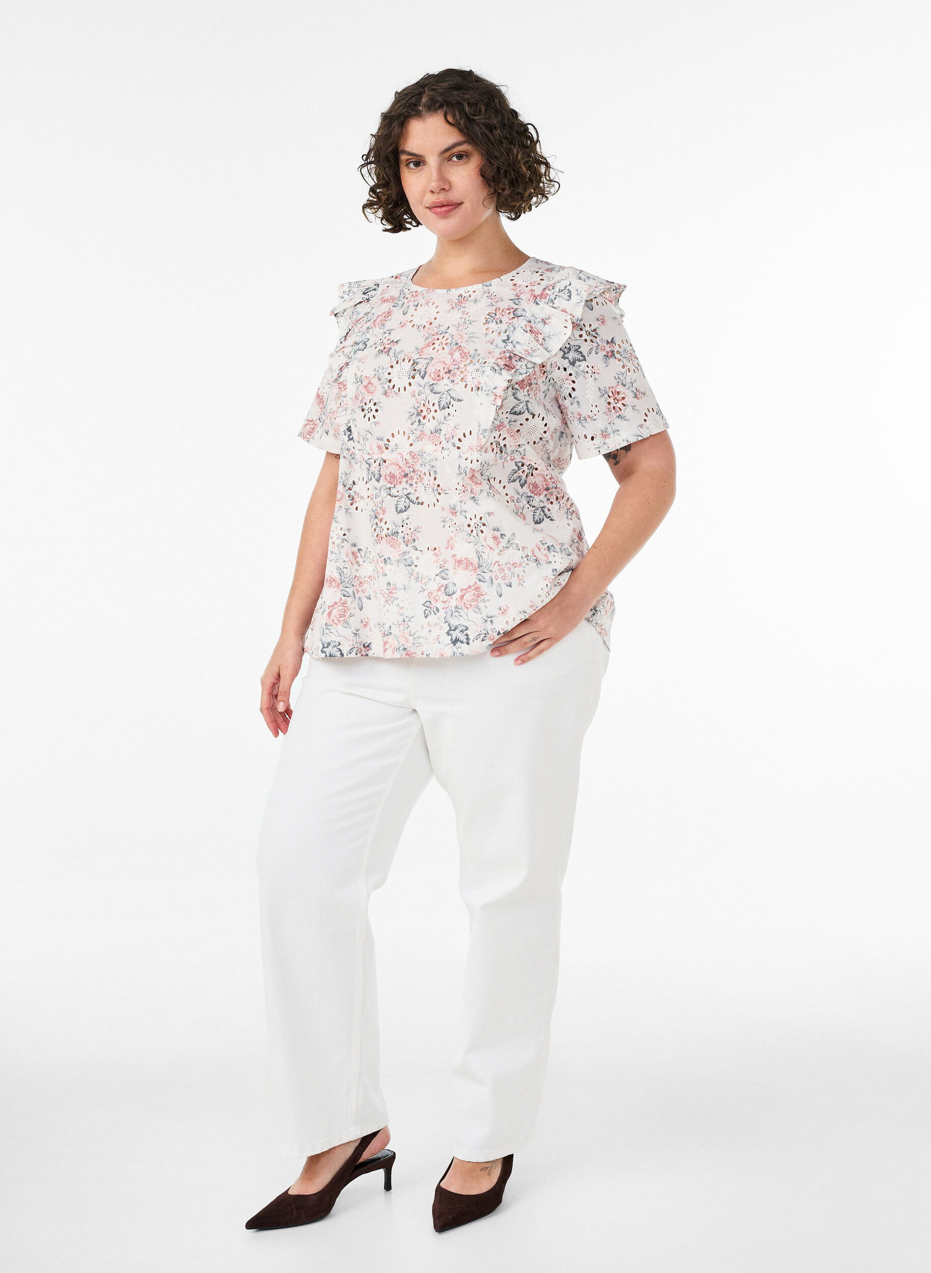 ZizziBluse aus Baumwolle mit Broderie Anglaise und R&uuml;schen, Rot, Model image number 1