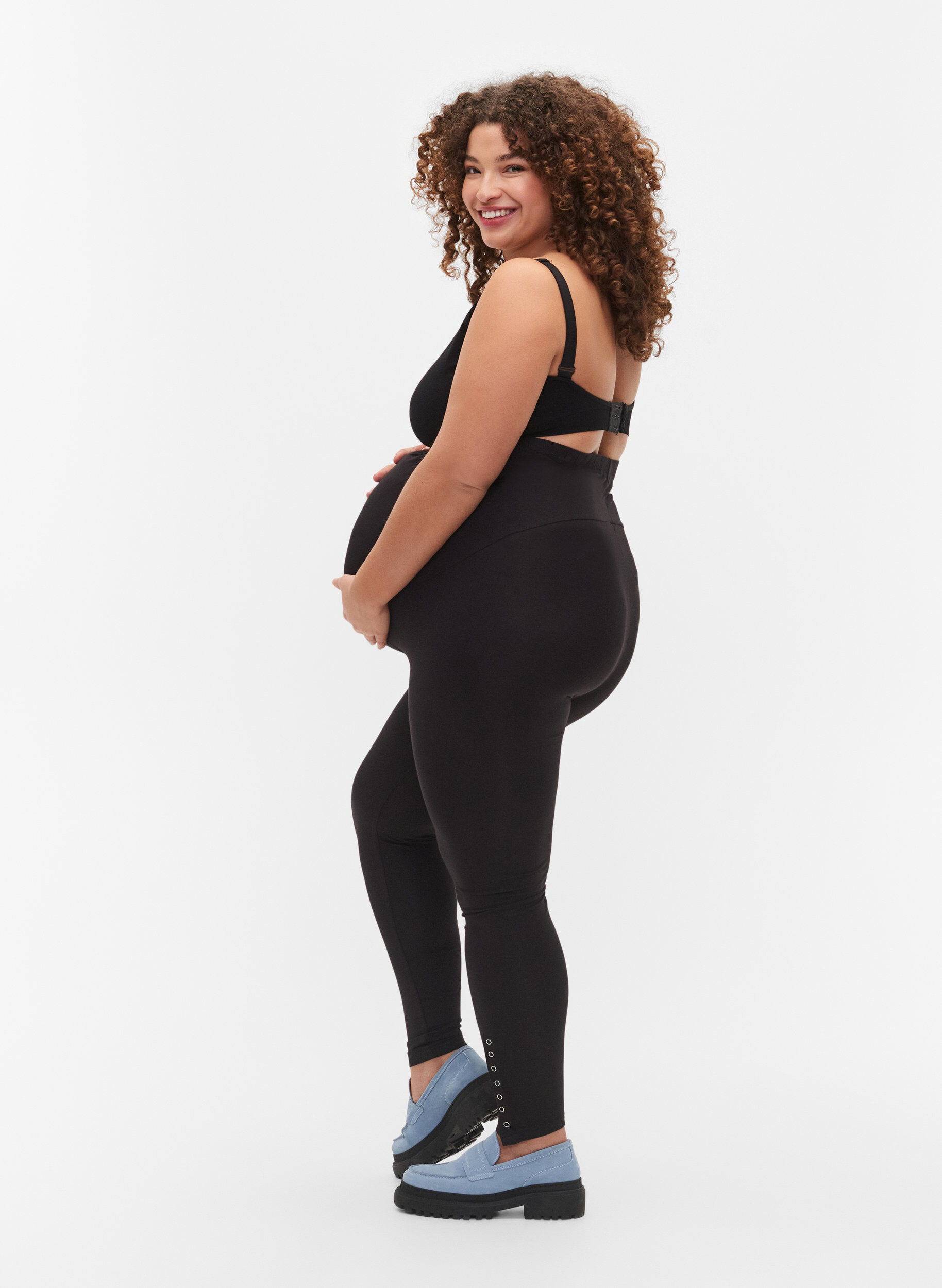 Zizzi Schwangerschaftsleggings aus Viskose mit Kn&ouml;pfen, Black, Model image number 1