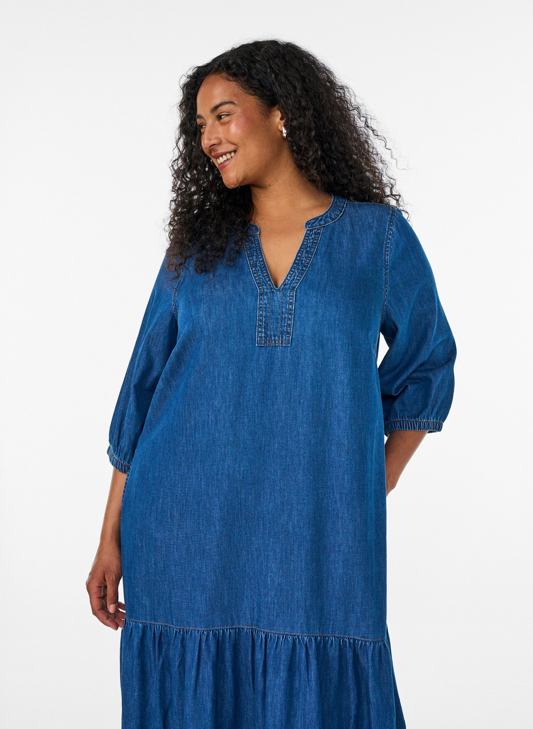 ZizziMaxikleid aus Denim mit ger&uuml;schten Stufen, Blau, Model image number 2