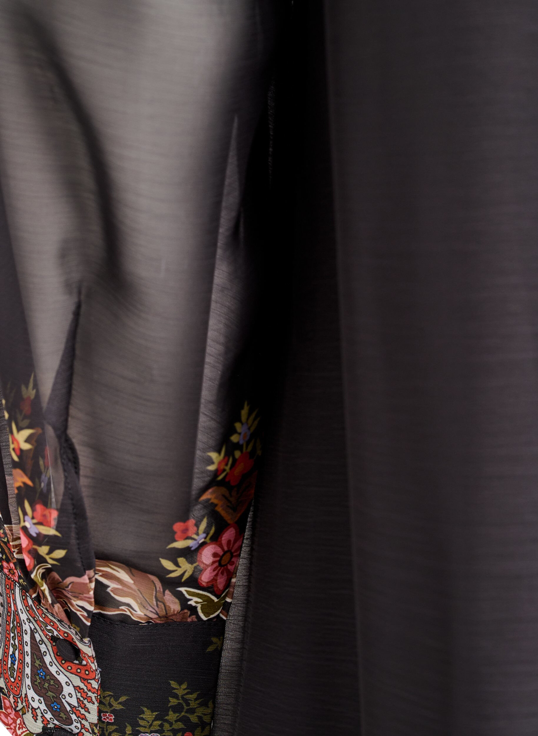 Zizzi Midikleid mit Paisley-Details und langen &Auml;rmeln, Schwarz, Packshot image number 3